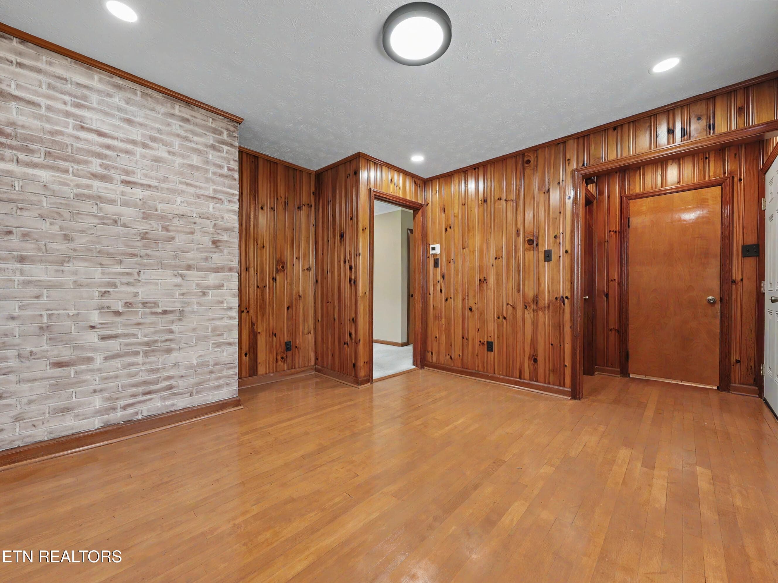 Dining room or flex room - 717 Old Glory Rd, Maryville, TN 37801