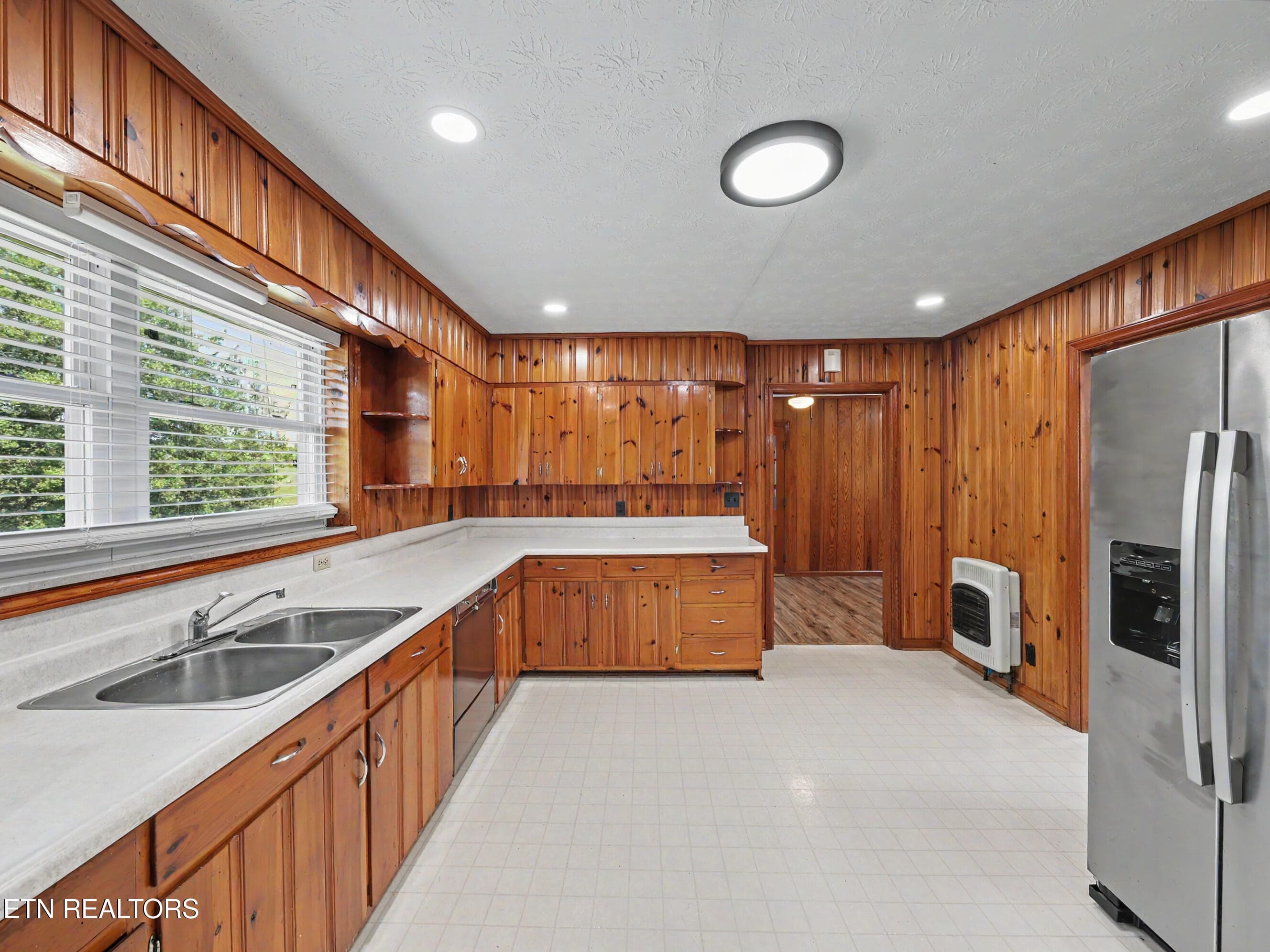 Kitchen - 717 Old Glory Rd, Maryville, TN 37801
