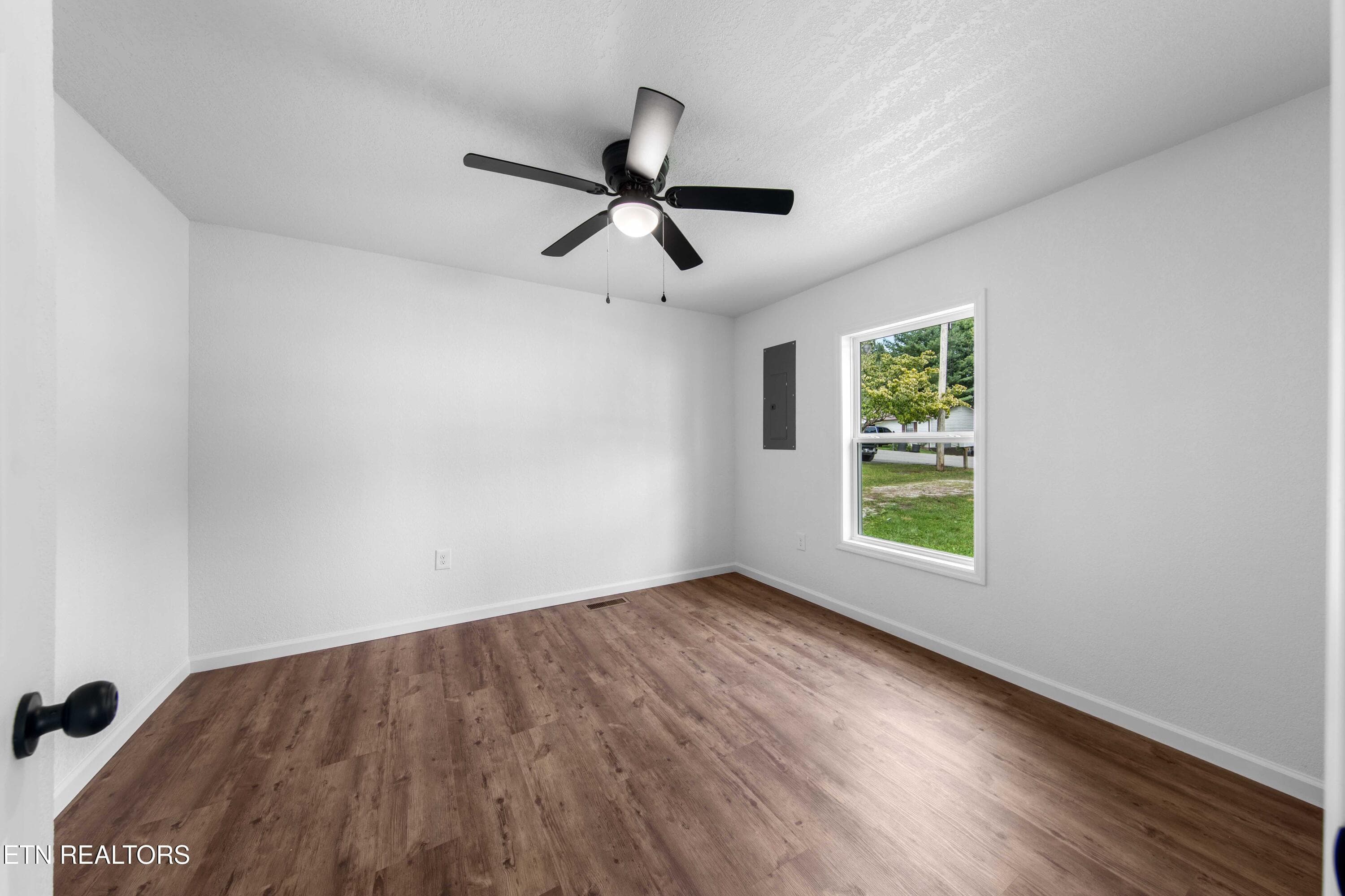 030A8821 - 609 Rose Hill Drive, LaFollette, TN 37766