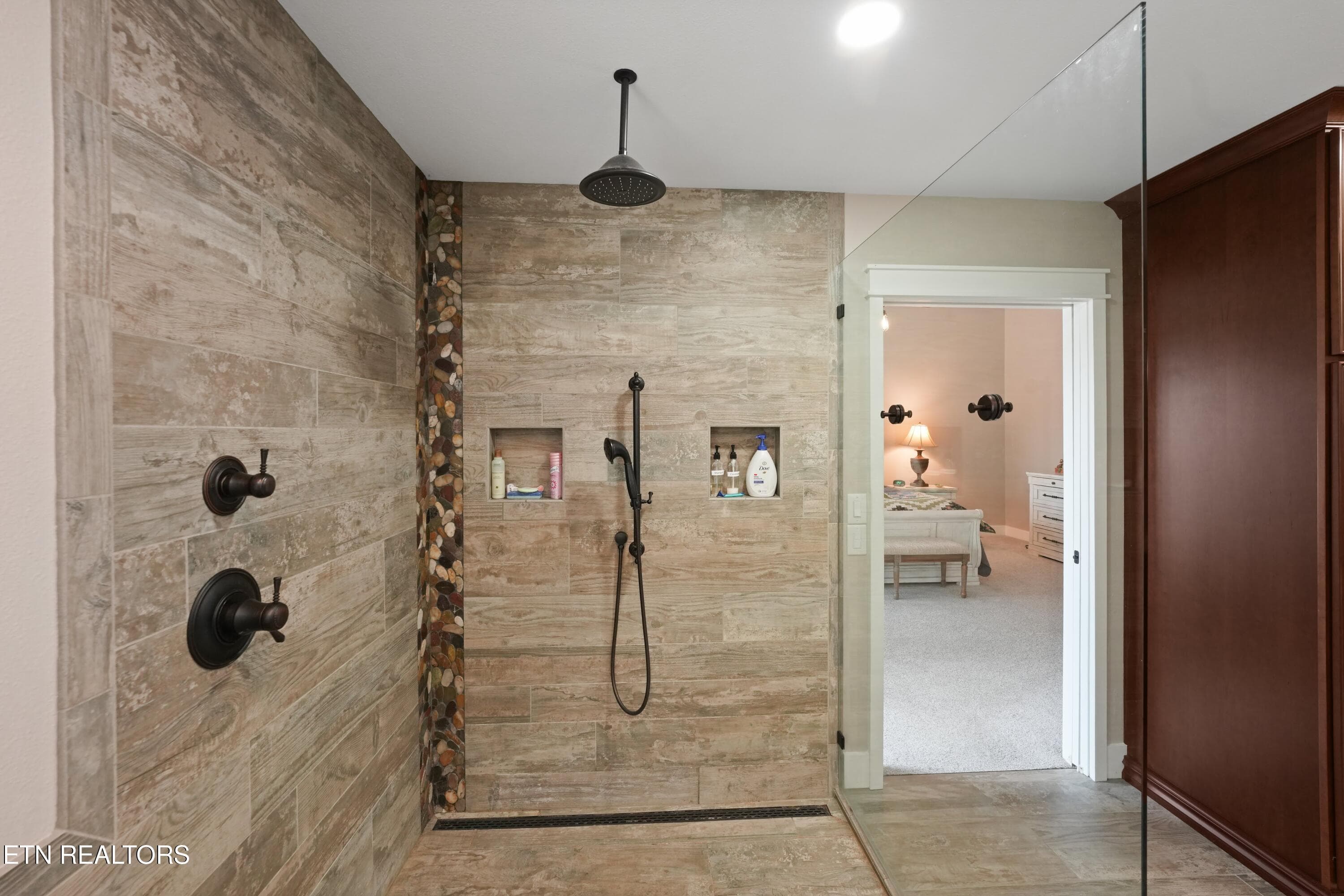 Master Bath Walk In Shower - 16 Milnor Circle, Crossville, TN 38558, Crossville