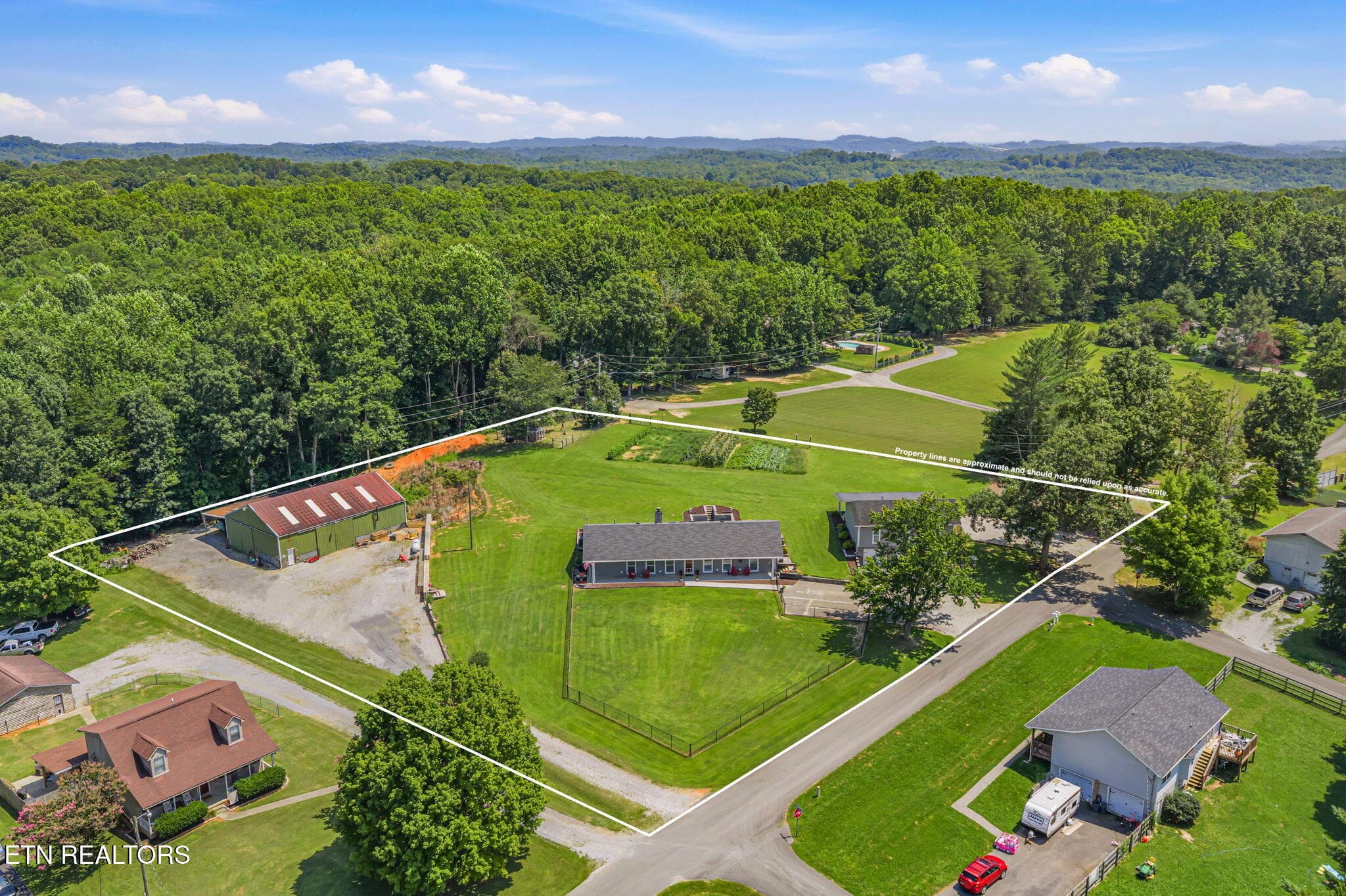 4762 Dogwood Lane, Strawberry Plains, TN 37871