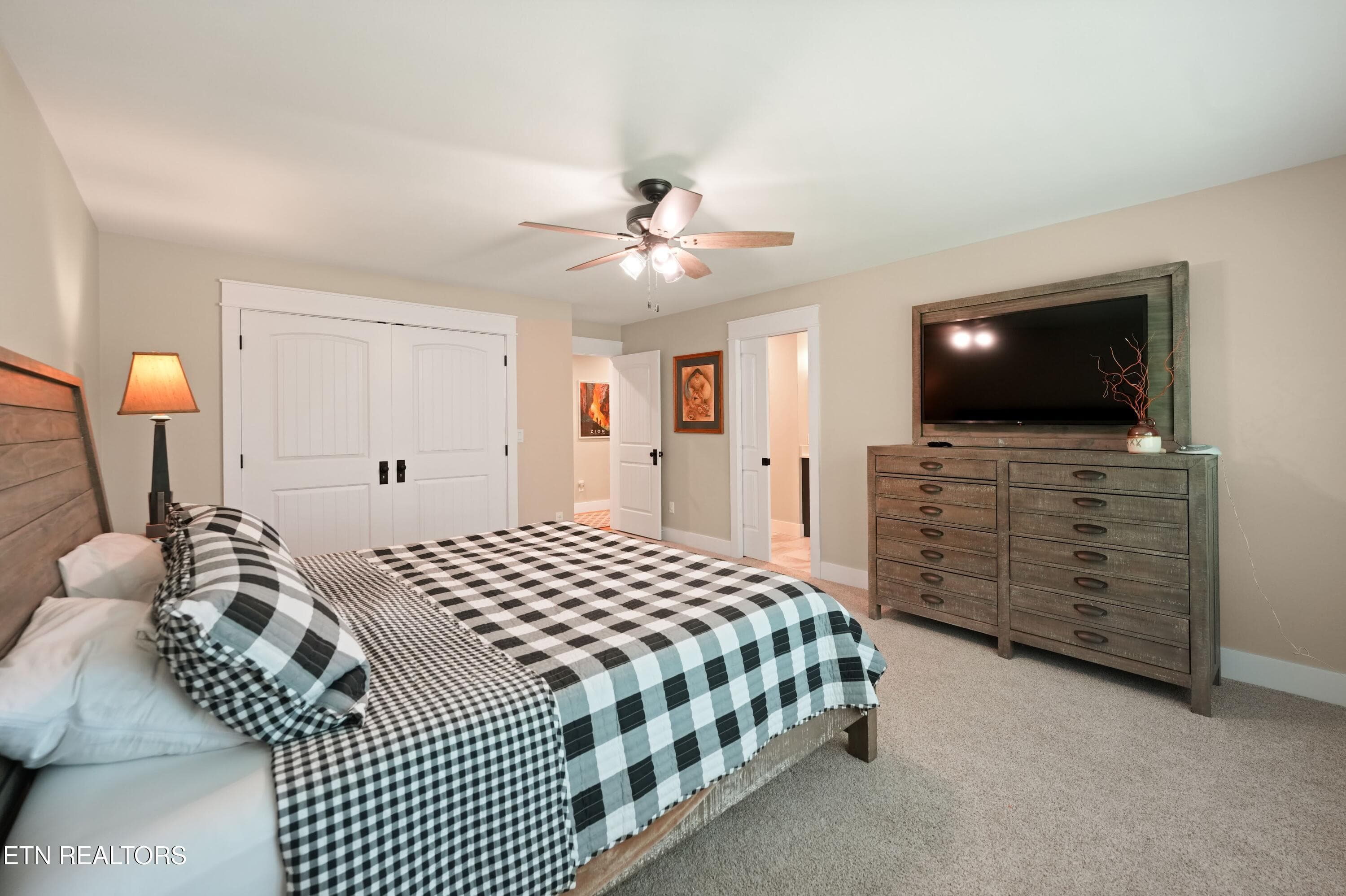 Guest Room - 16 Milnor Circle, Crossville, TN 38558, Crossville