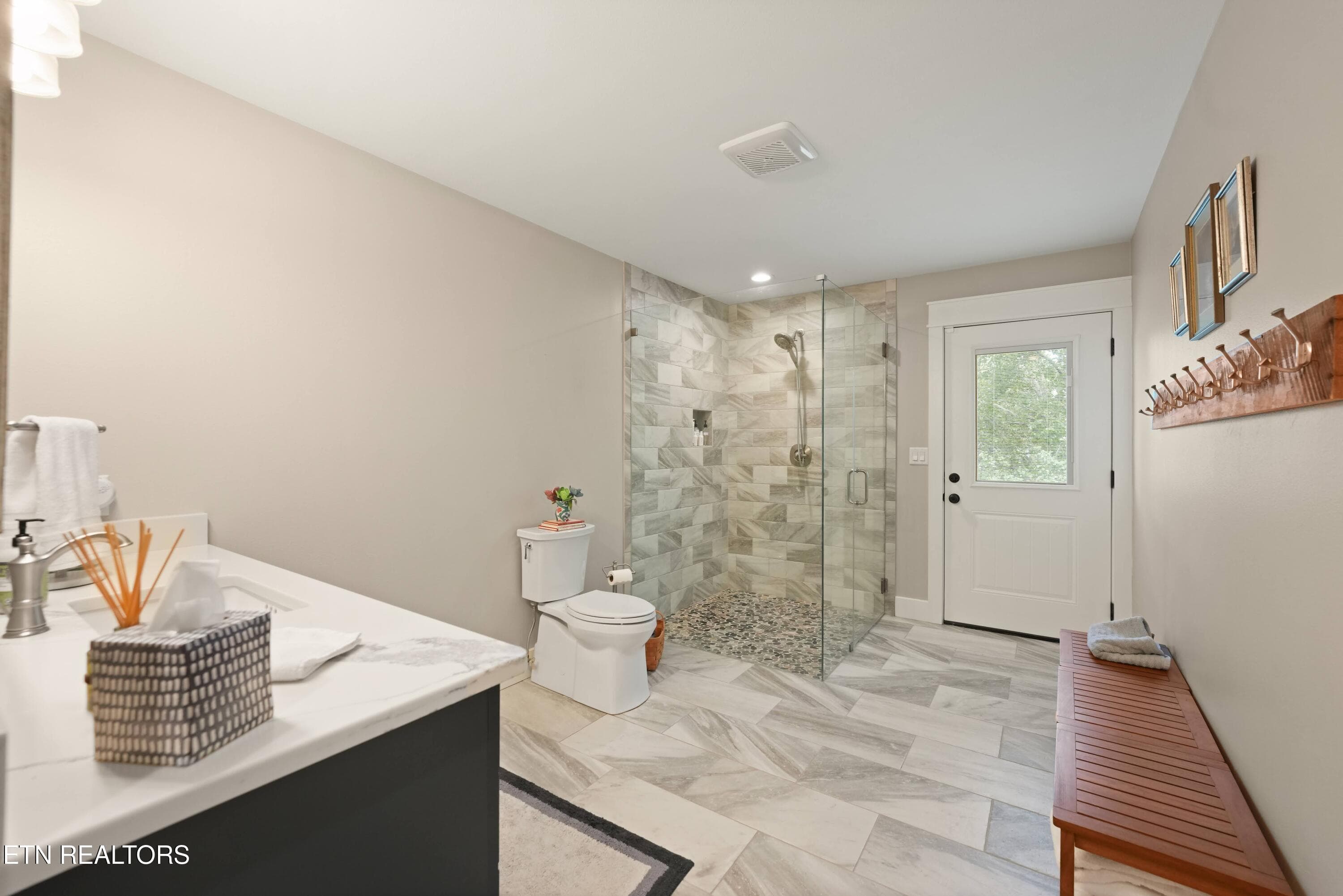 Guest Bath - 16 Milnor Circle, Crossville, TN 38558, Crossville