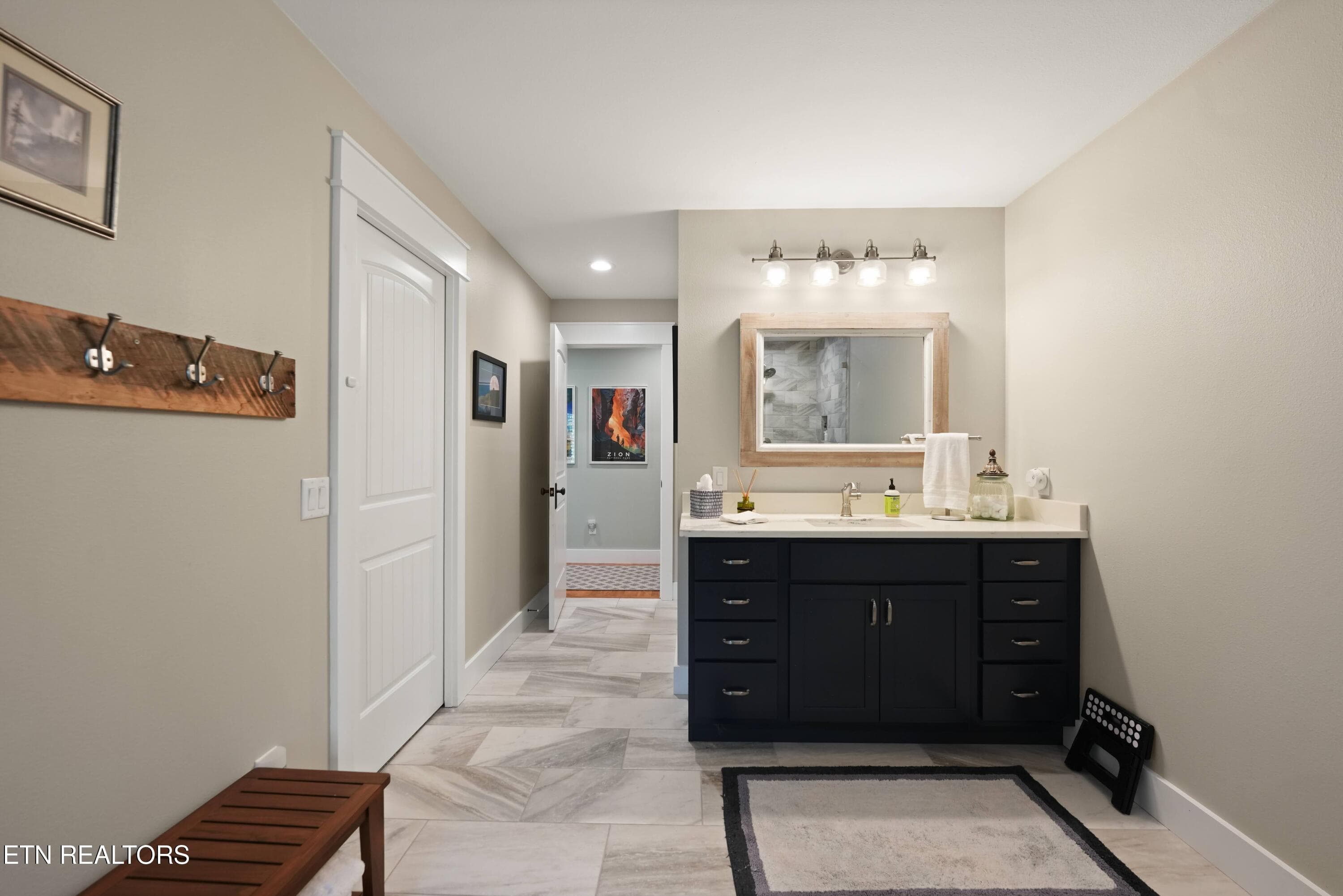 Guest Bath - 16 Milnor Circle, Crossville, TN 38558, Crossville