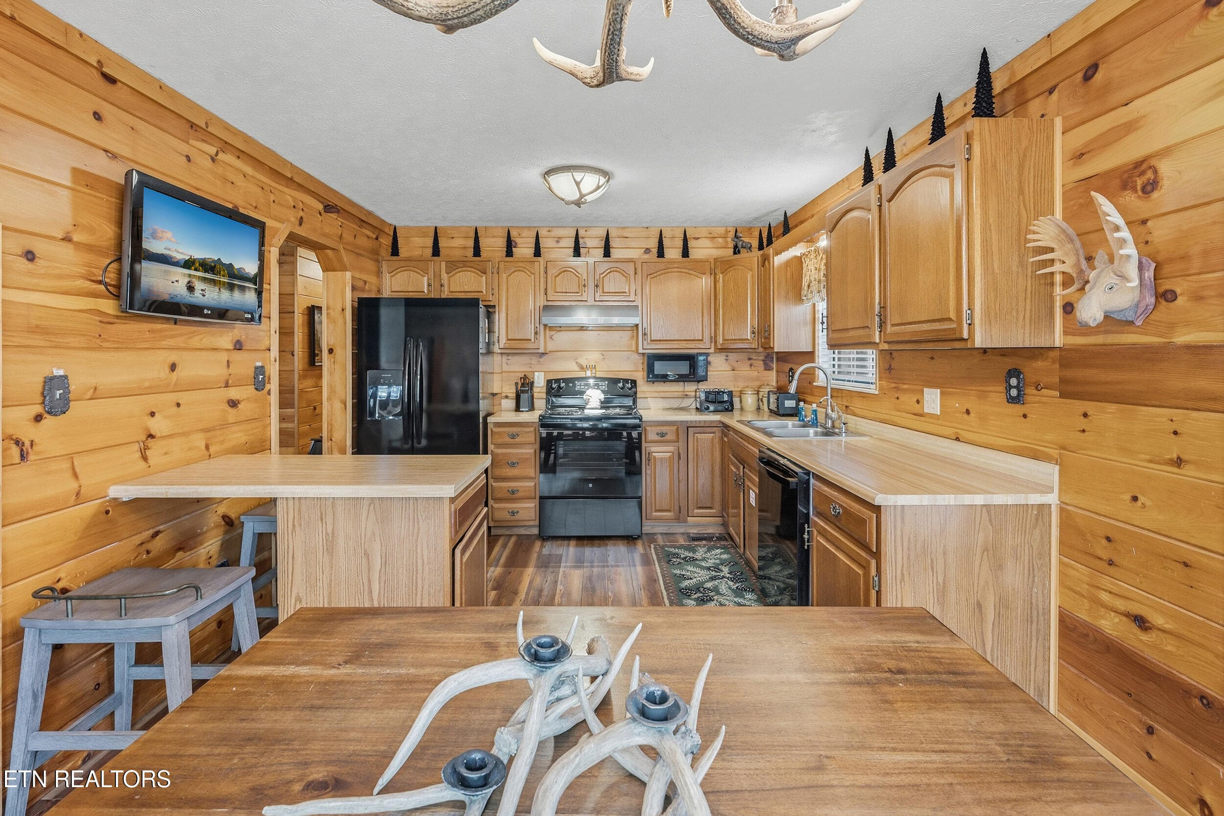 Kitchen - 1944 Anderson Way, Sevierville, TN 37876