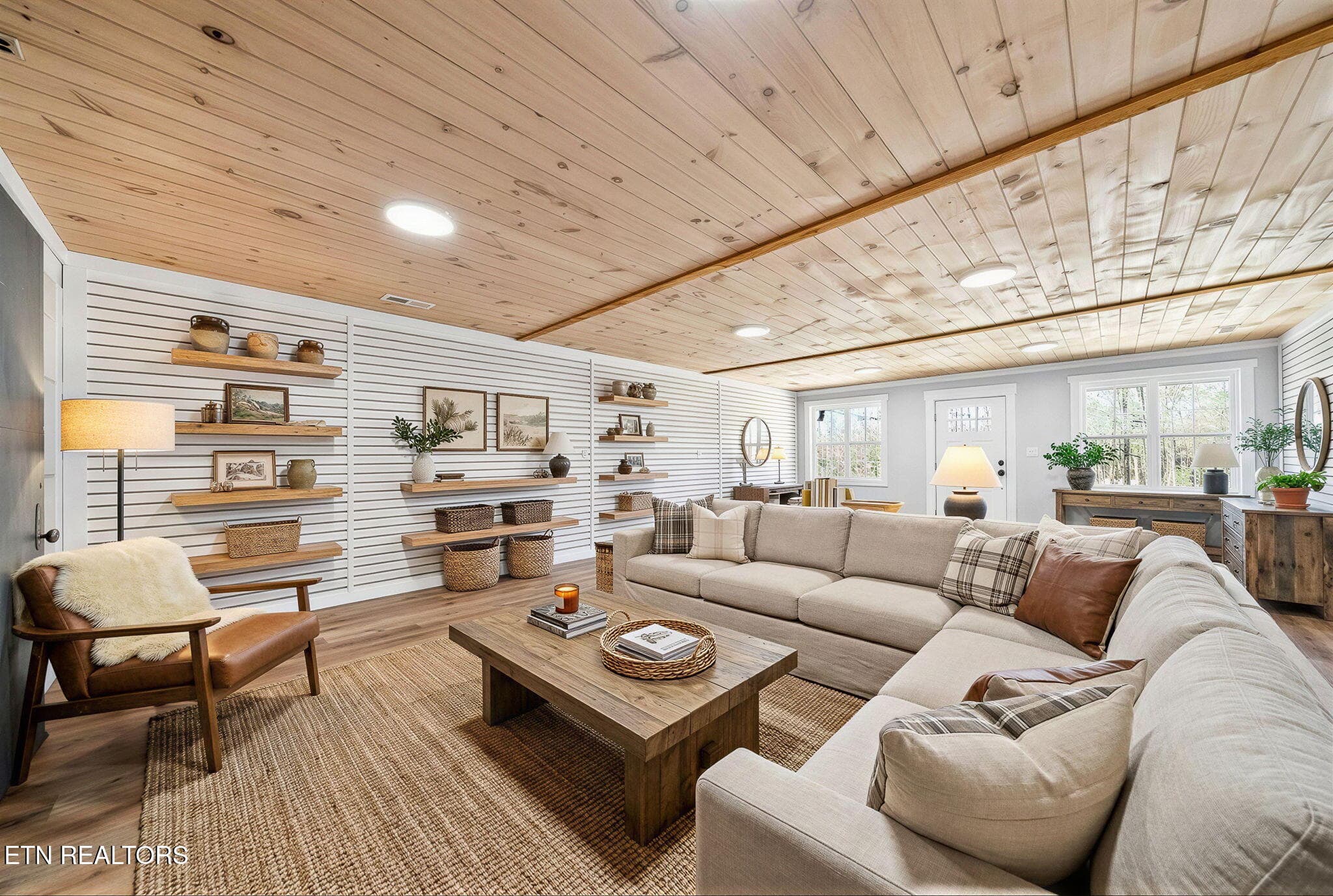 Staged- Living Room - 2490 Chestnut Hill Rd, Crossville, TN 38571