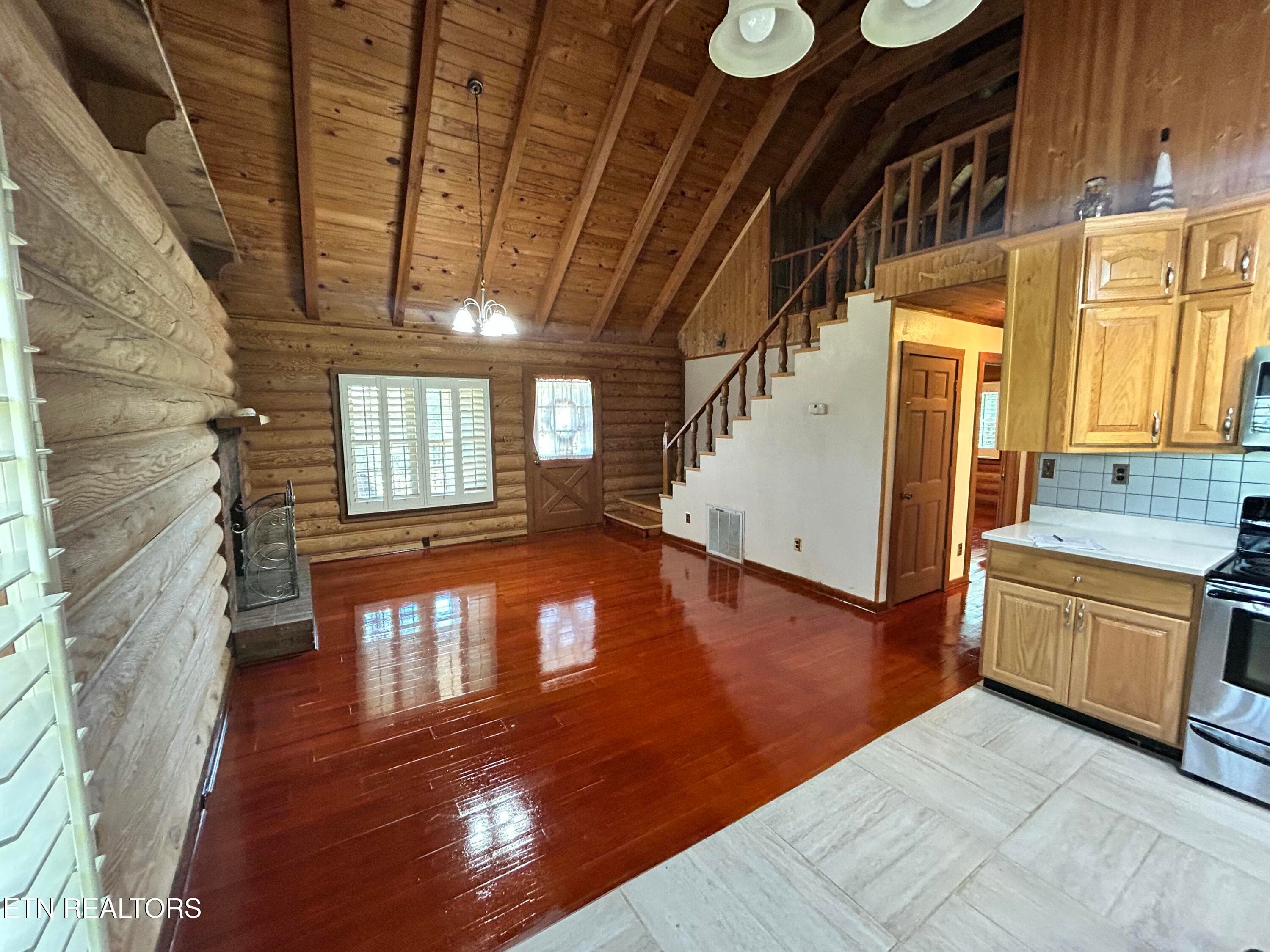 Living Room - 466 Greene Lane, LaFollette, TN 37766