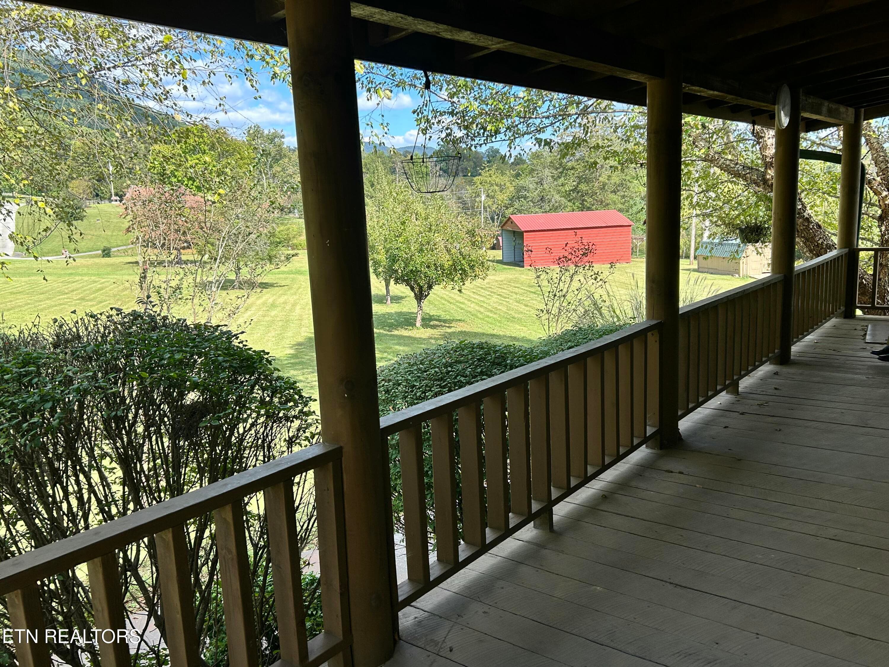Covered front porch - 466 Greene Lane, LaFollette, TN 37766