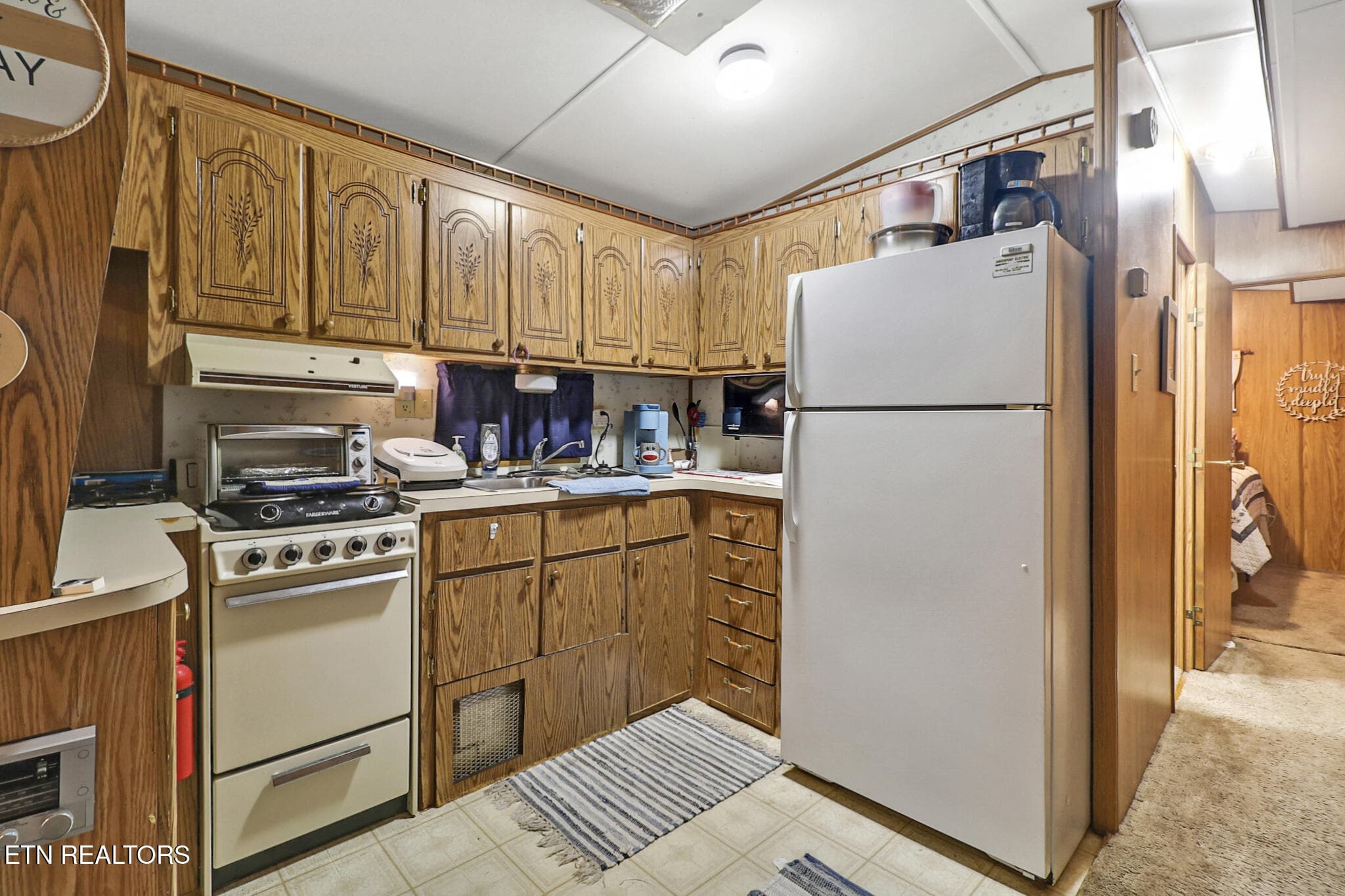 Kitchen - 60 Apache Tr, Crossville, TN 38572, Crossville