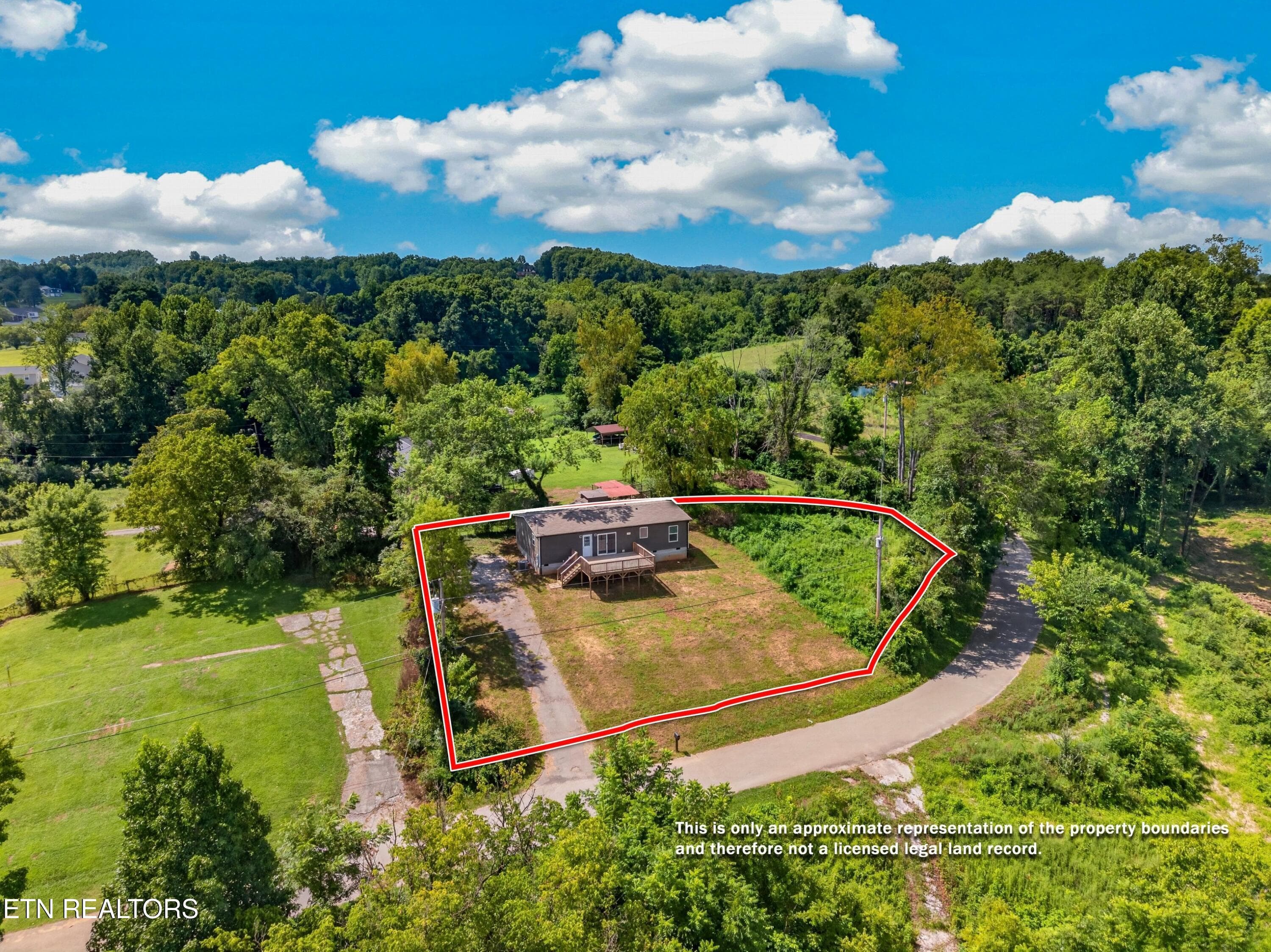 004-135GambleLane-LaFollette-TN-37766-SM - 135 Gamble Lane, LaFollette, TN 37766