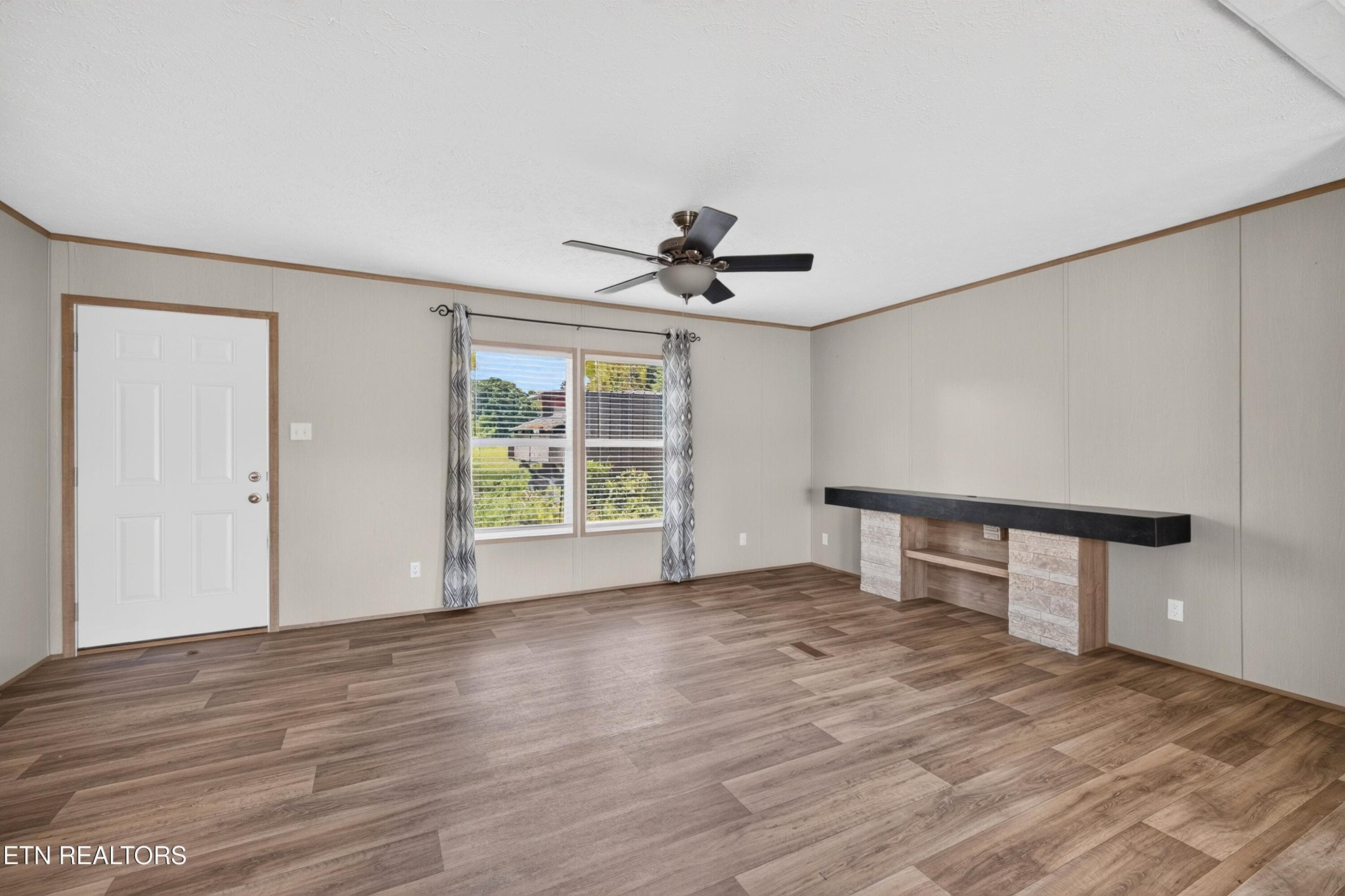 007-135GambleLane-LaFollette-TN-37766-SM - 135 Gamble Lane, LaFollette, TN 37766