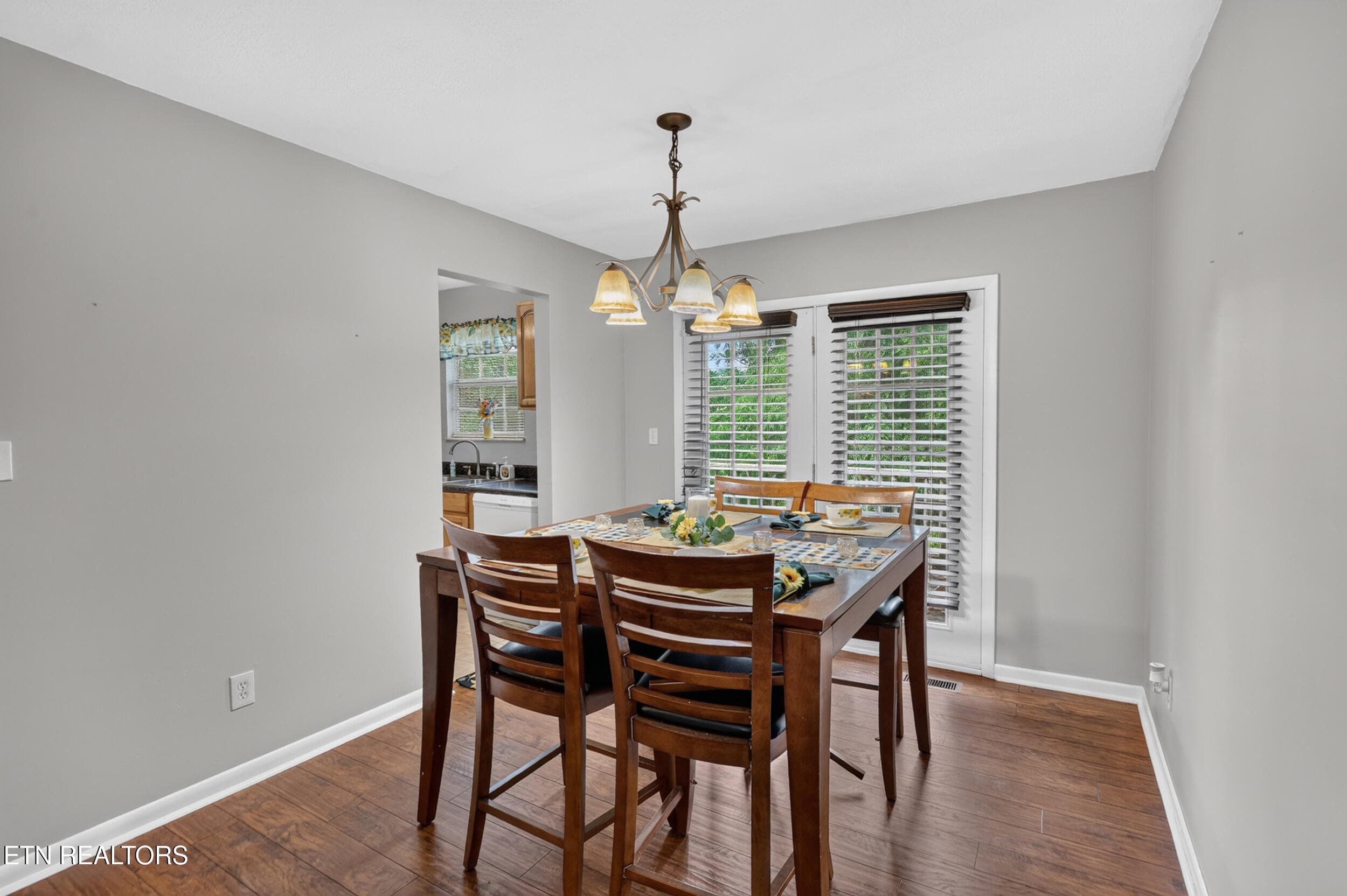 IMG_1007 - 2220 Highland Rd, Maryville, TN 37801