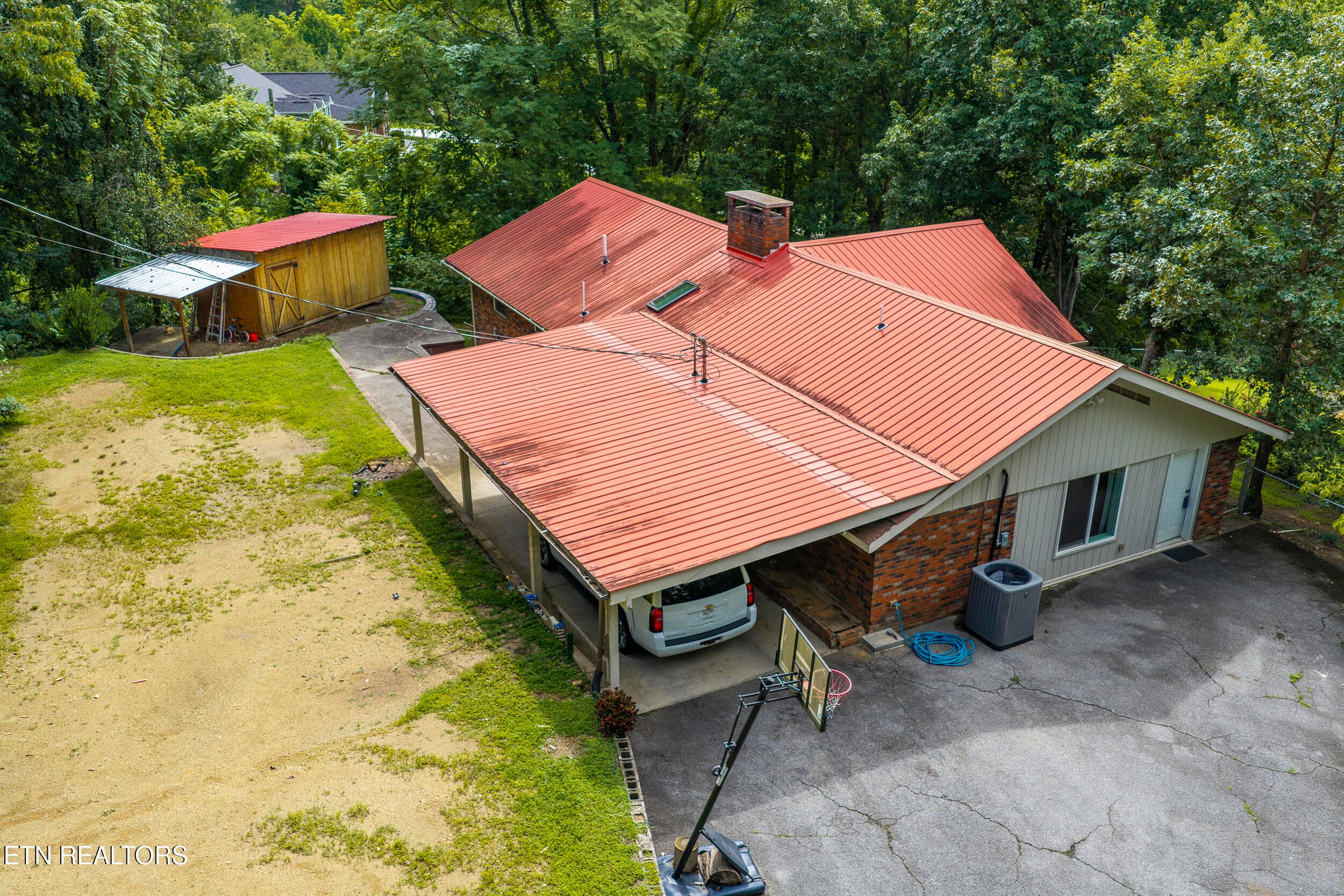 DJI_20260803110951_0713_D - 744 Lee Circle, Sevierville, TN 37862