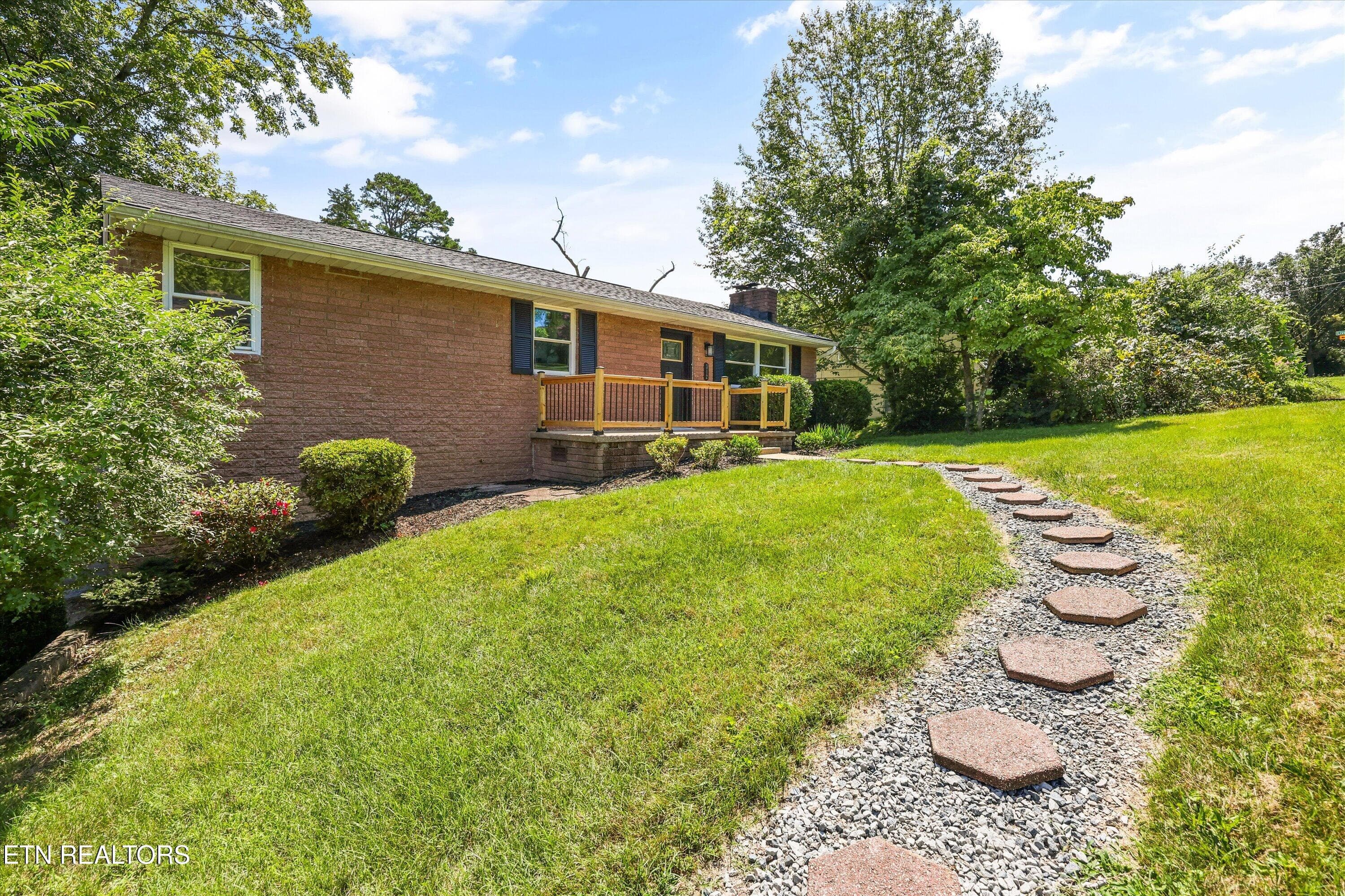 02-312 Stone Rd29 - 312 Stone Rd, Knoxville, TN 37920