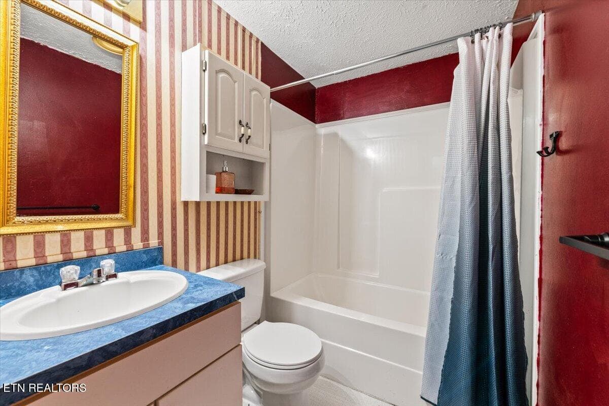 31-166 Andrew Ln - 166 Andrew Lane, Jacksboro, TN 37757