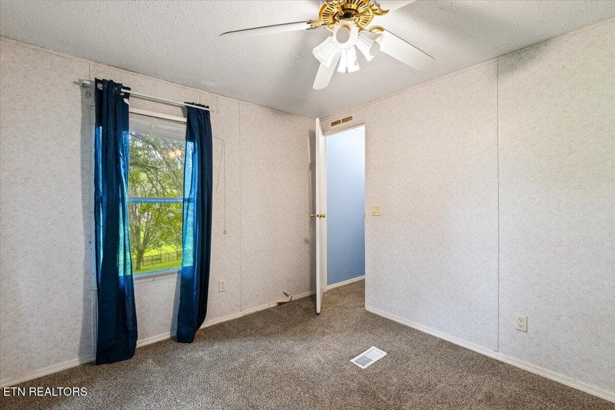 29-166 Andrew Ln - 166 Andrew Lane, Jacksboro, TN 37757