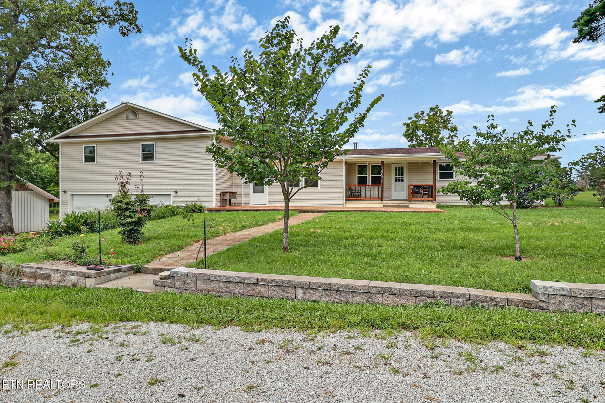 n44a9217-n44a9221 - 1951 Hall Rd, Clarkrange, TN 38553