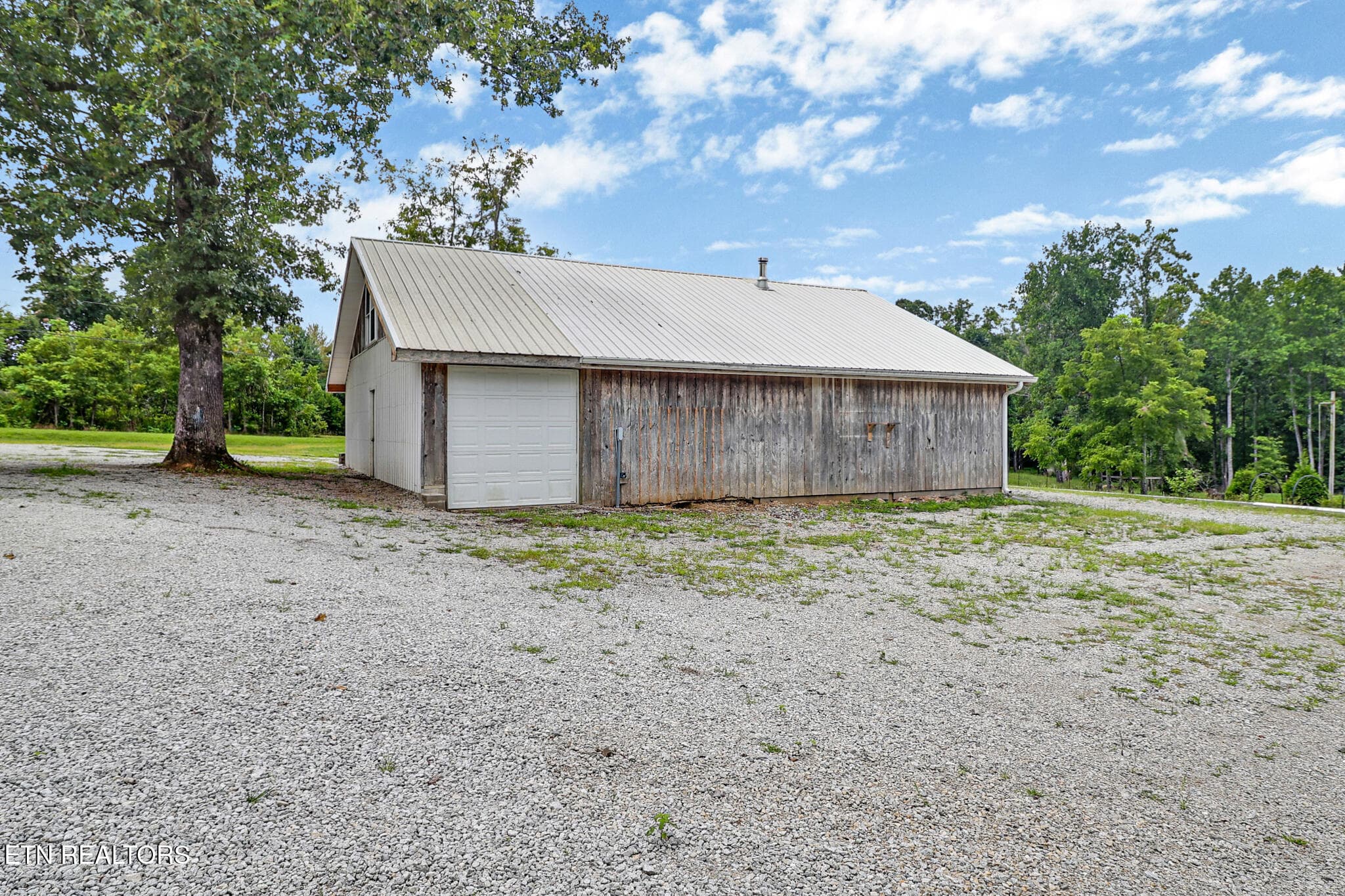 n44a9237-n44a9241 - 1951 Hall Rd, Clarkrange, TN 38553
