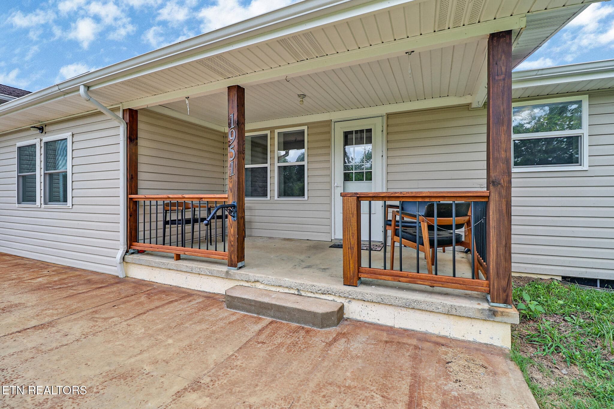 n44a9297-n44a9301 - 1951 Hall Rd, Clarkrange, TN 38553