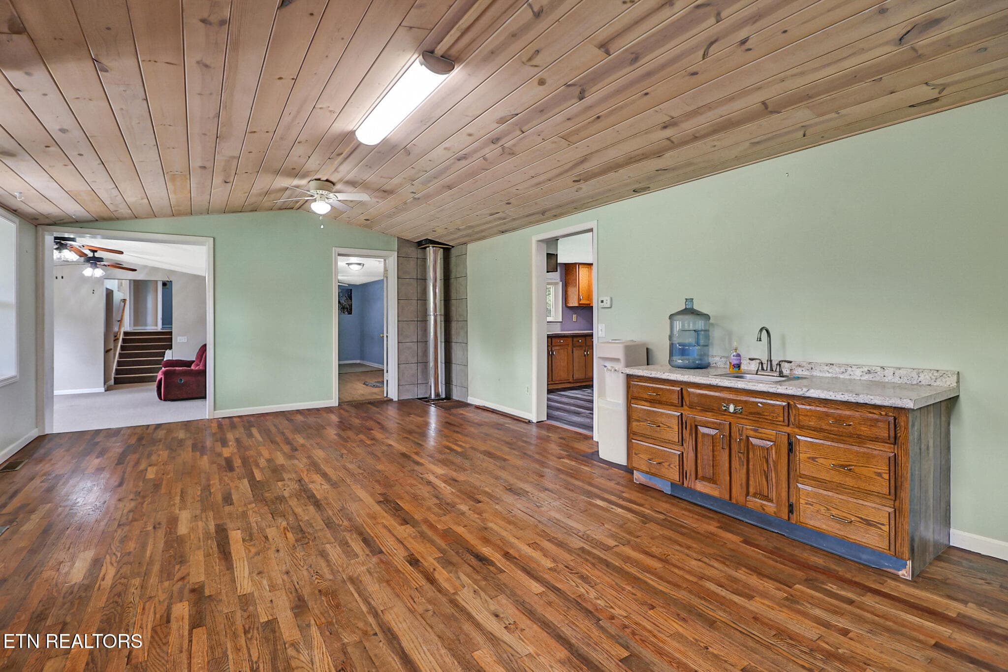 n44a9332-n44a9336 - 1951 Hall Rd, Clarkrange, TN 38553