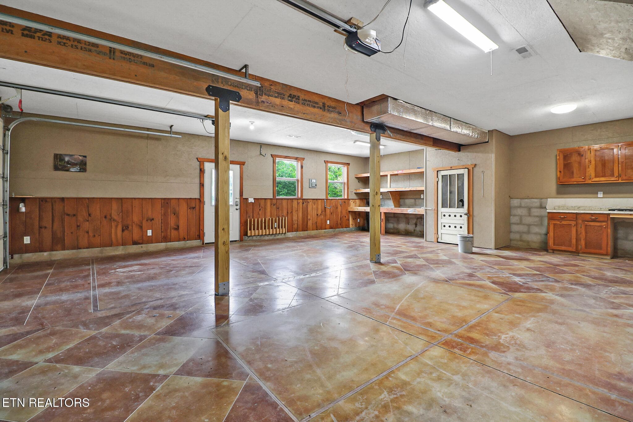 n44a9437-n44a9441 - 1951 Hall Rd, Clarkrange, TN 38553