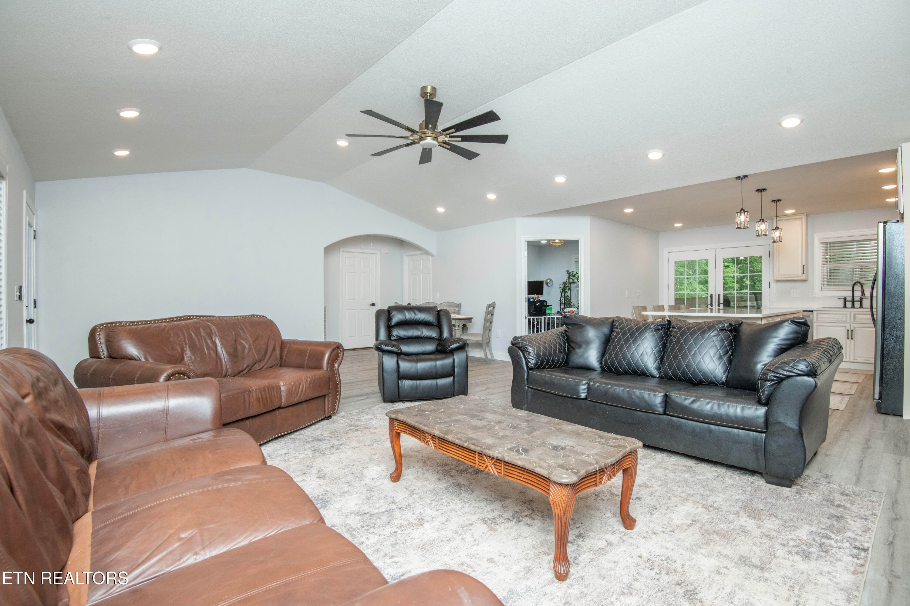 living 3 - 359 Youngs Ford Rd, Jamestown, TN 38556