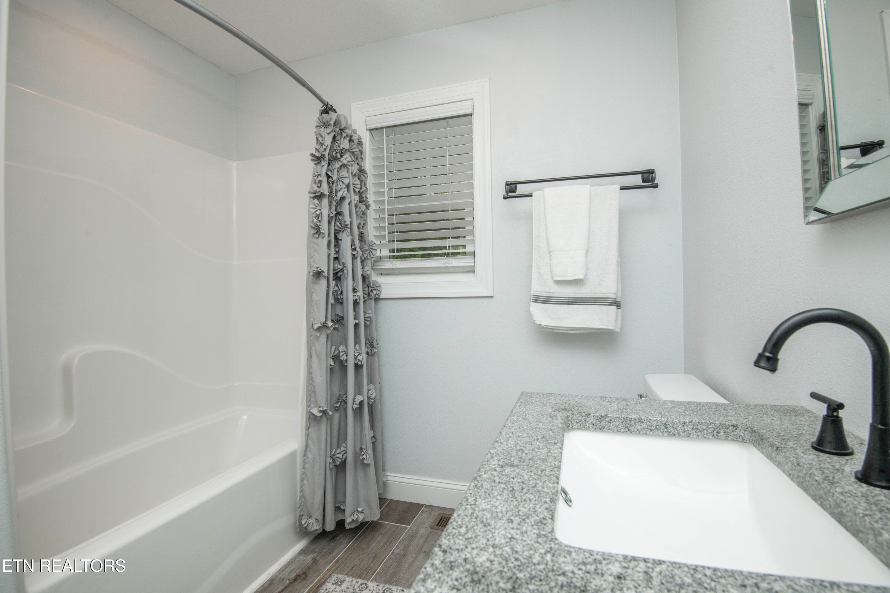 second bath - 359 Youngs Ford Rd, Jamestown, TN 38556