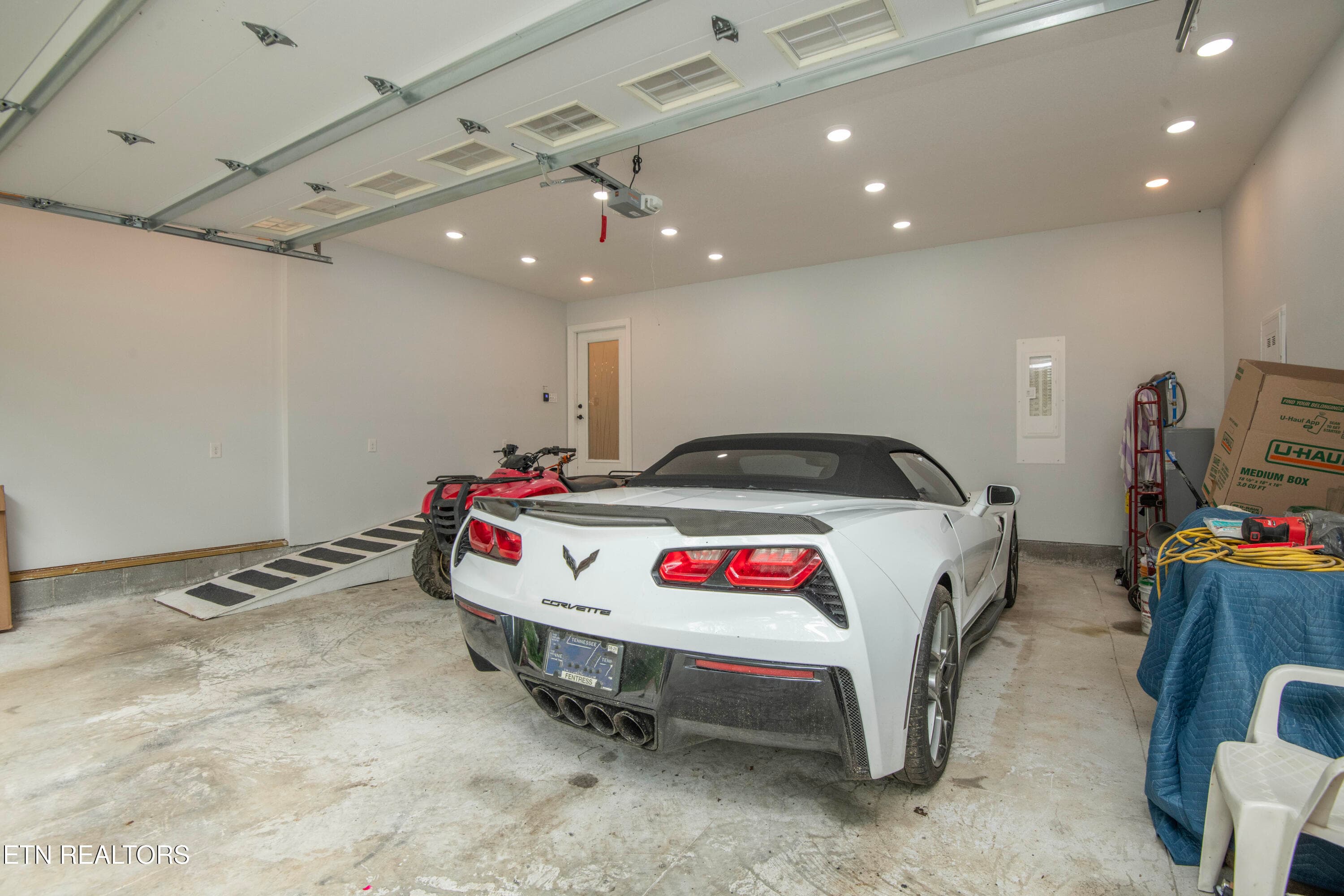 garage 1 - 359 Youngs Ford Rd, Jamestown, TN 38556