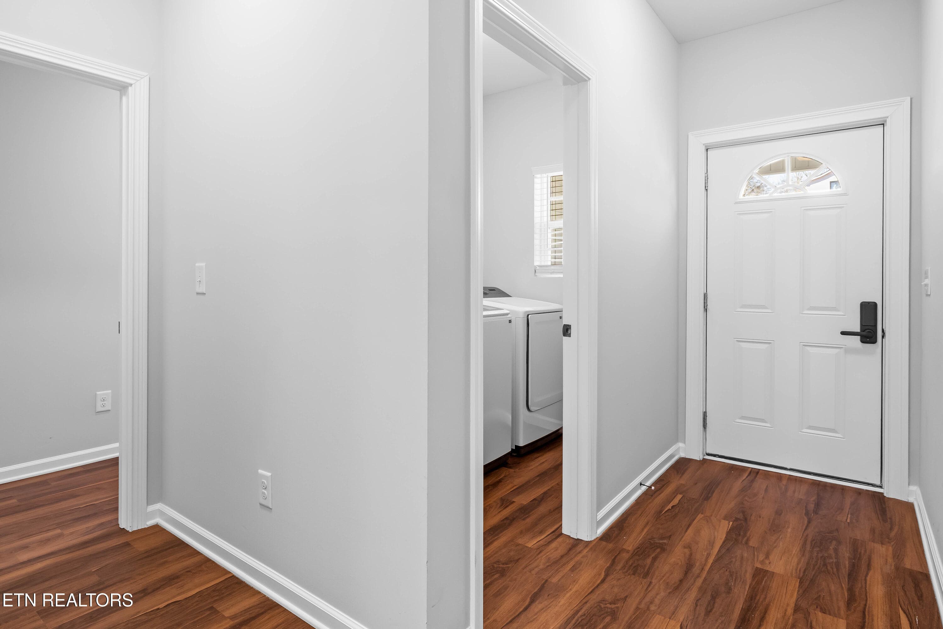 619MidlakeDrNE-13 - 619 NE Midlake Drive, Knoxville, TN 37918, Knoxville