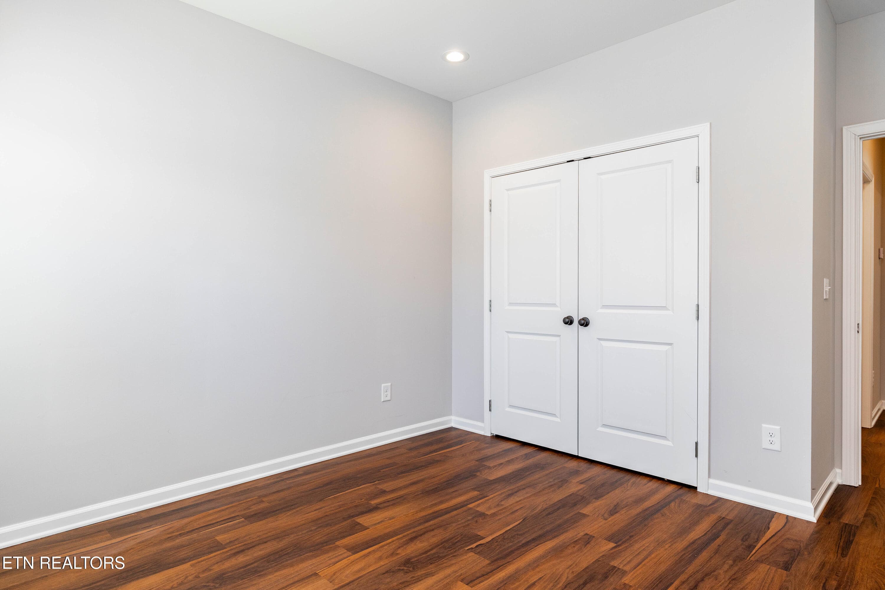 619MidlakeDrNE-28 - 619 NE Midlake Drive, Knoxville, TN 37918, Knoxville