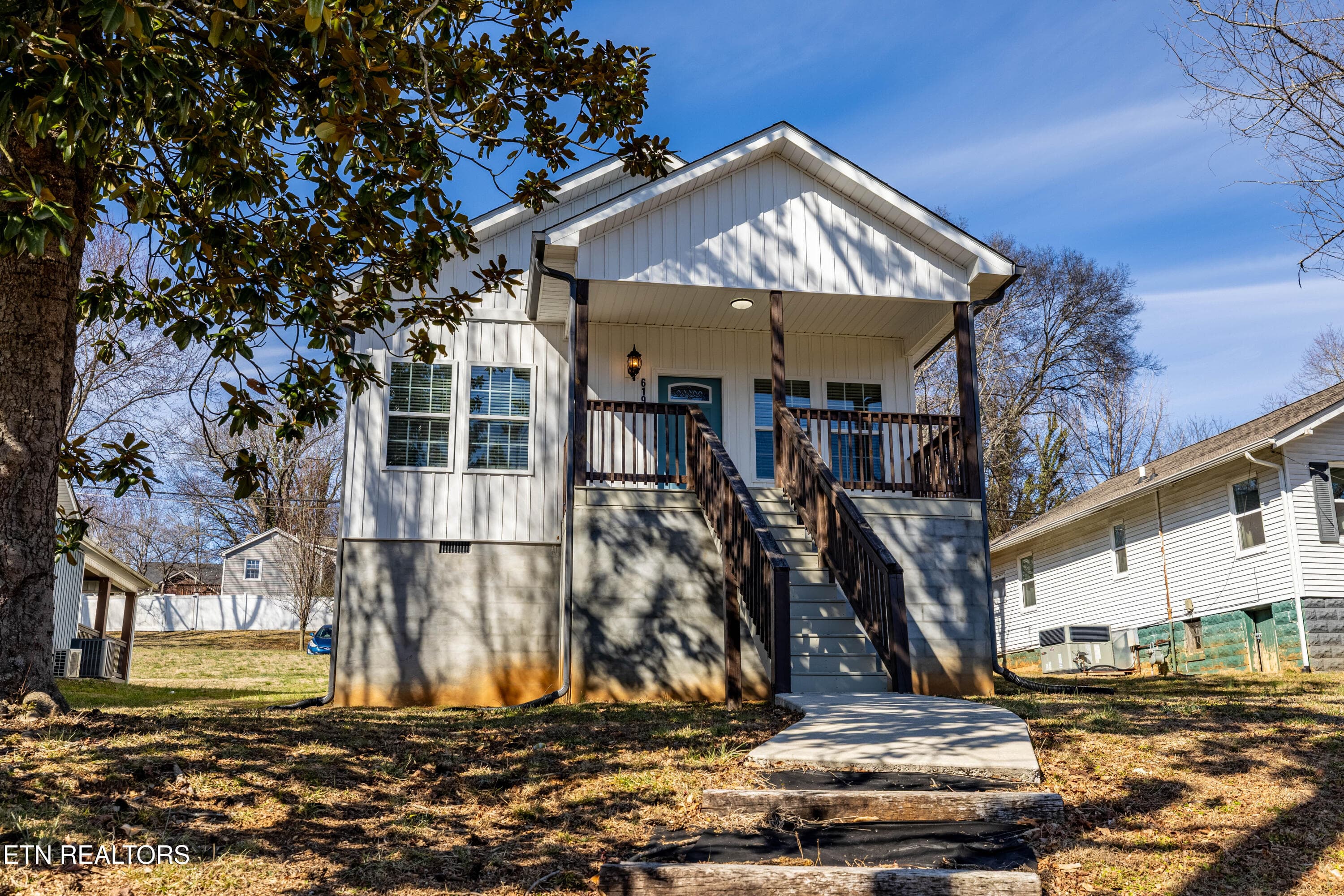 619MidlakeDrNE-31 - 619 NE Midlake Drive, Knoxville, TN 37918, Knoxville