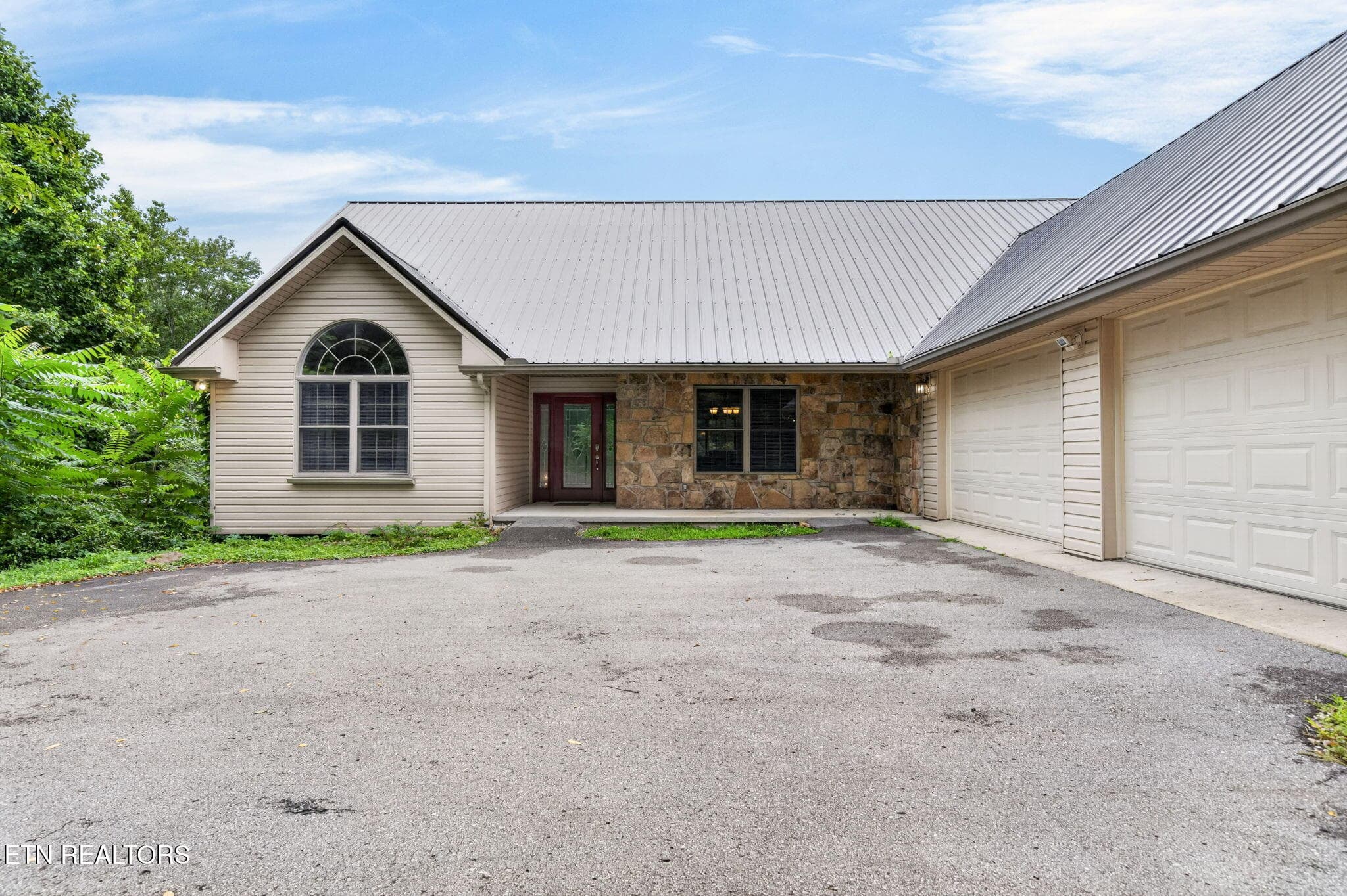 3-web-or-mls-50 Ross Pl_008_TNPC - 50 Ross Place, Monterey, TN 38574