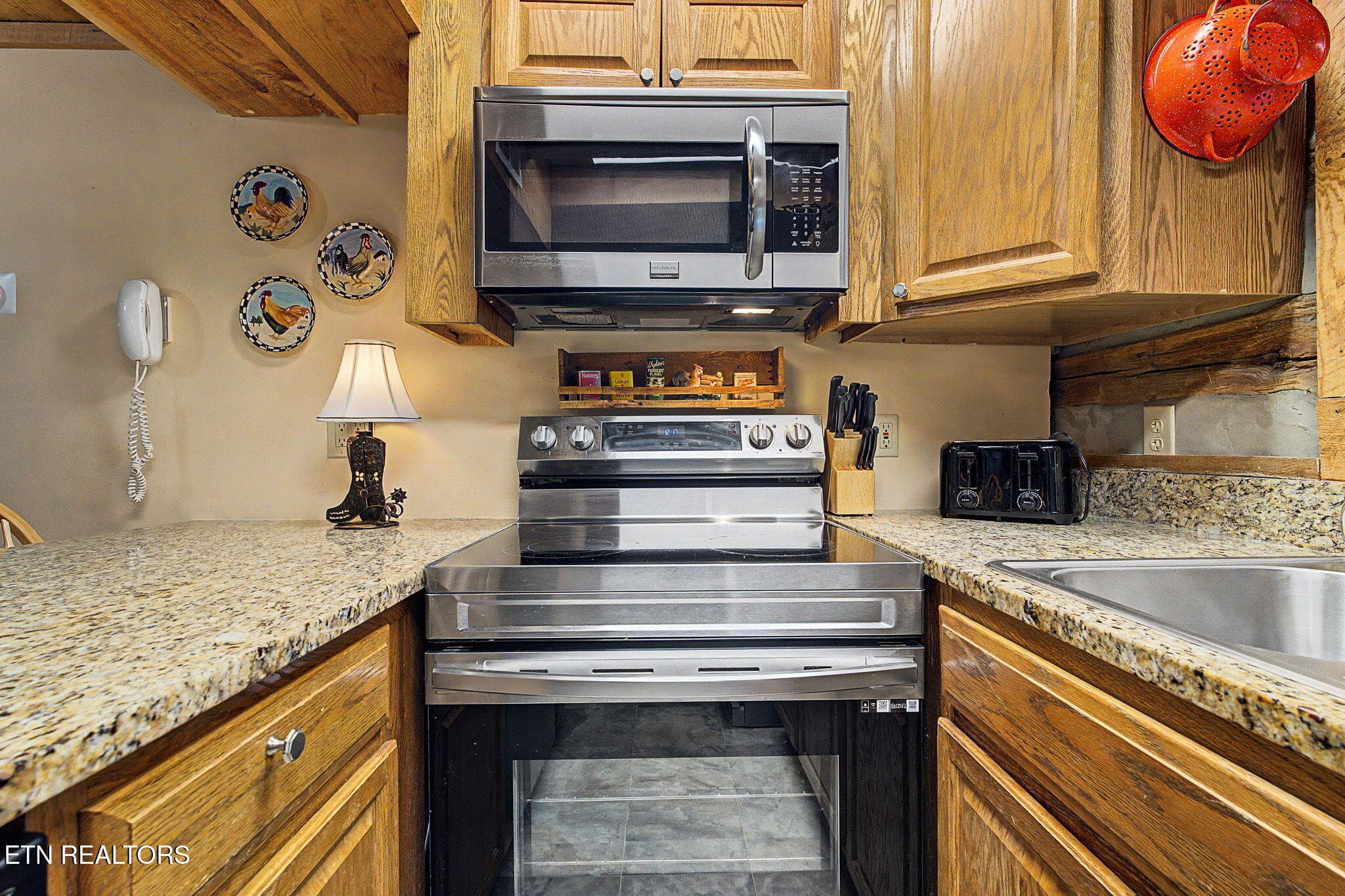 22-web-or-mls-760-fox-hollow-rd - 760 Fox Hollow Rd, Gatlinburg, TN 37738, Gatlinburg