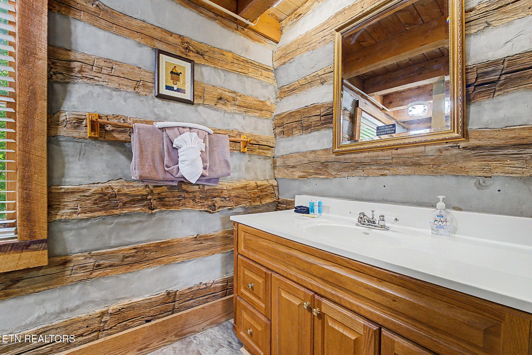 28-web-or-mls-760-fox-hollow-rd - 760 Fox Hollow Rd, Gatlinburg, TN 37738, Gatlinburg