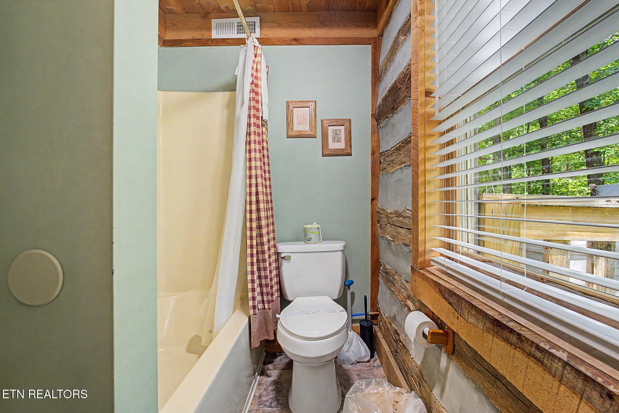 29-web-or-mls-760-fox-hollow-rd - 760 Fox Hollow Rd, Gatlinburg, TN 37738, Gatlinburg