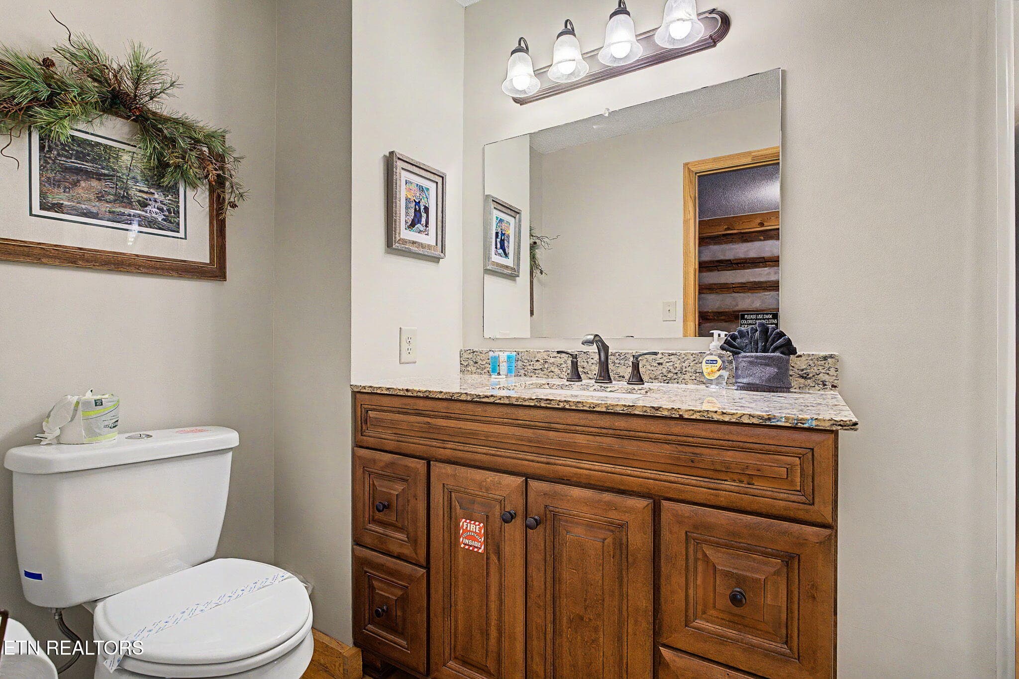 32-web-or-mls-760-fox-hollow-rd - 760 Fox Hollow Rd, Gatlinburg, TN 37738, Gatlinburg