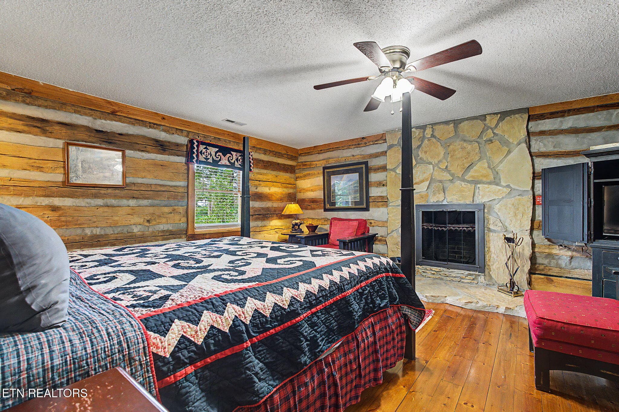 34-web-or-mls-760-fox-hollow-rd - 760 Fox Hollow Rd, Gatlinburg, TN 37738, Gatlinburg