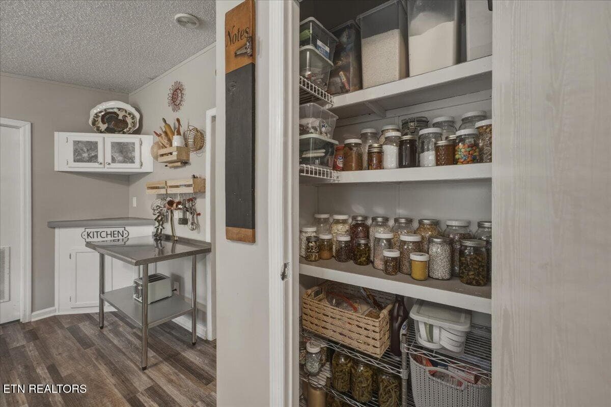 15-Kitchen - 1814 Big Gully Rd, Maryville, TN 37801