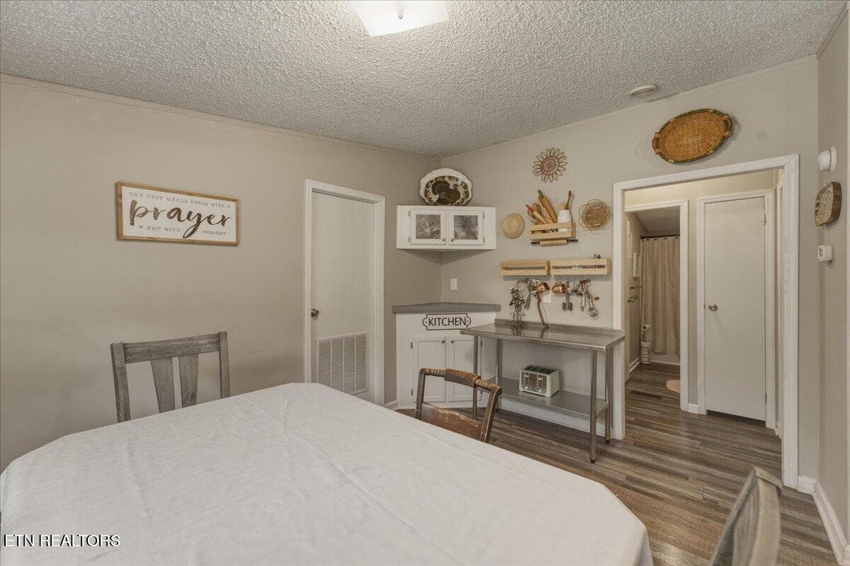 18-Dining Area - 1814 Big Gully Rd, Maryville, TN 37801