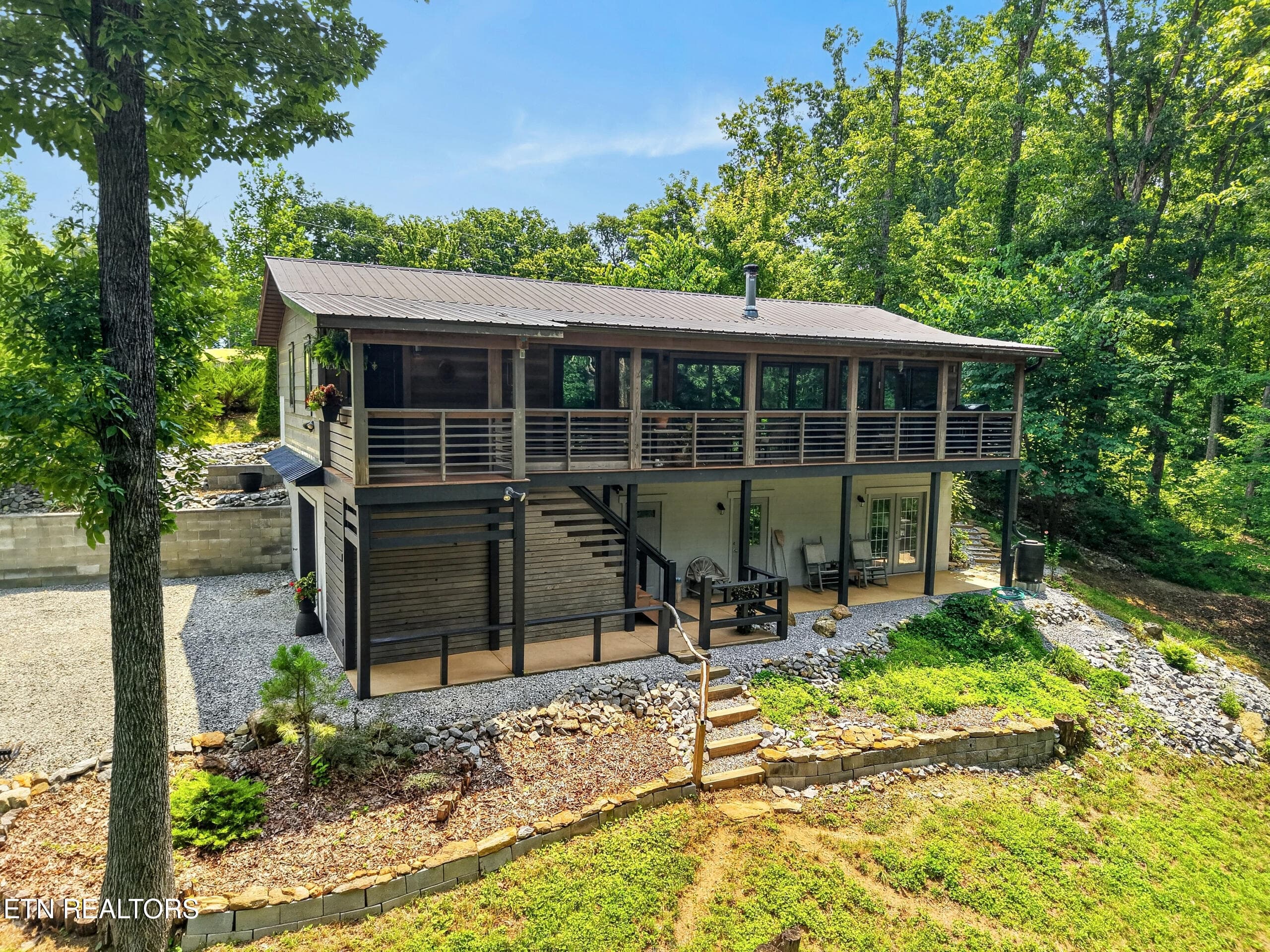 361 Bear Knob Lane, Crawford, TN 38554