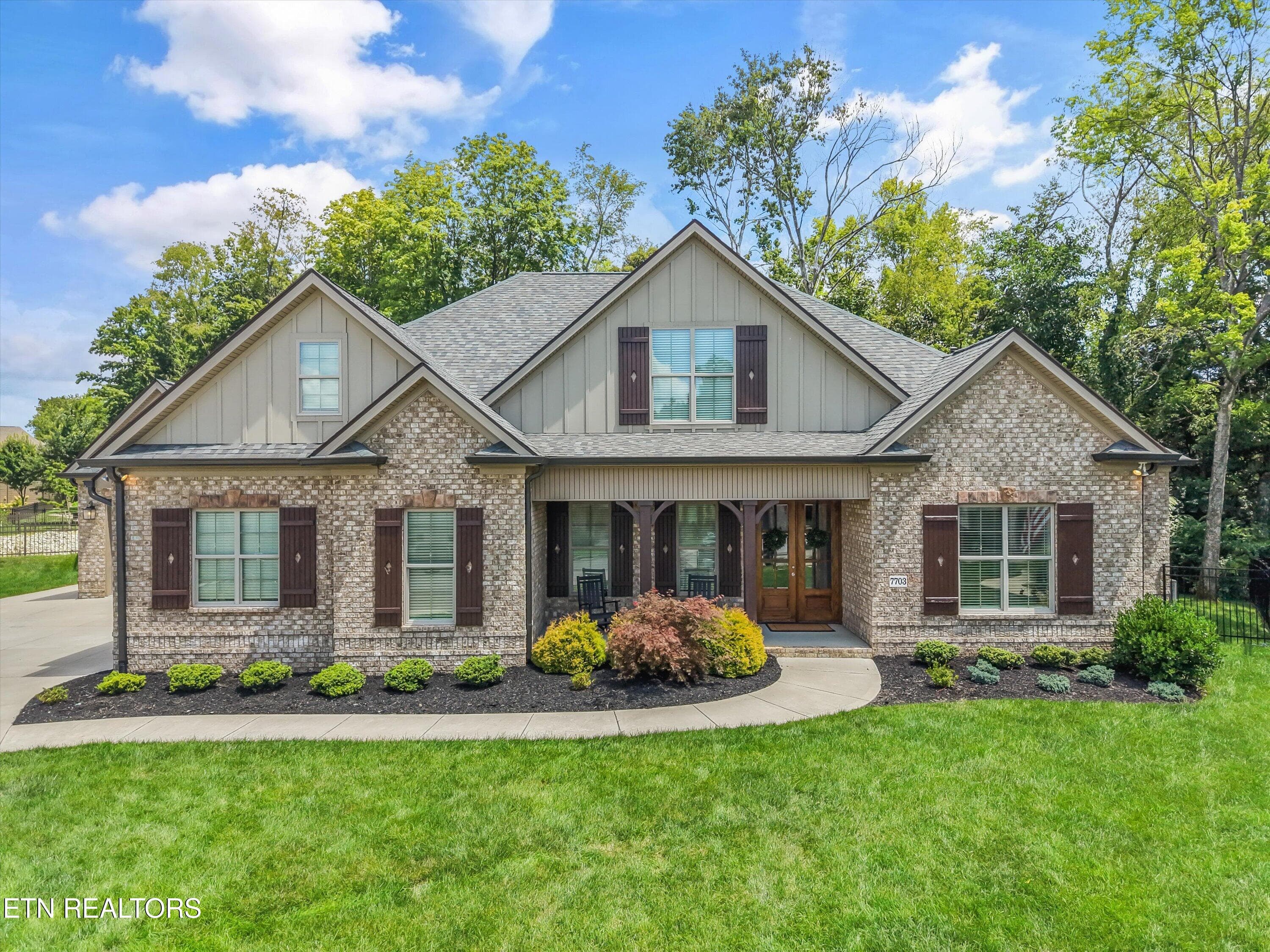 7703 Madgewood Lane, Knoxville, TN 37909