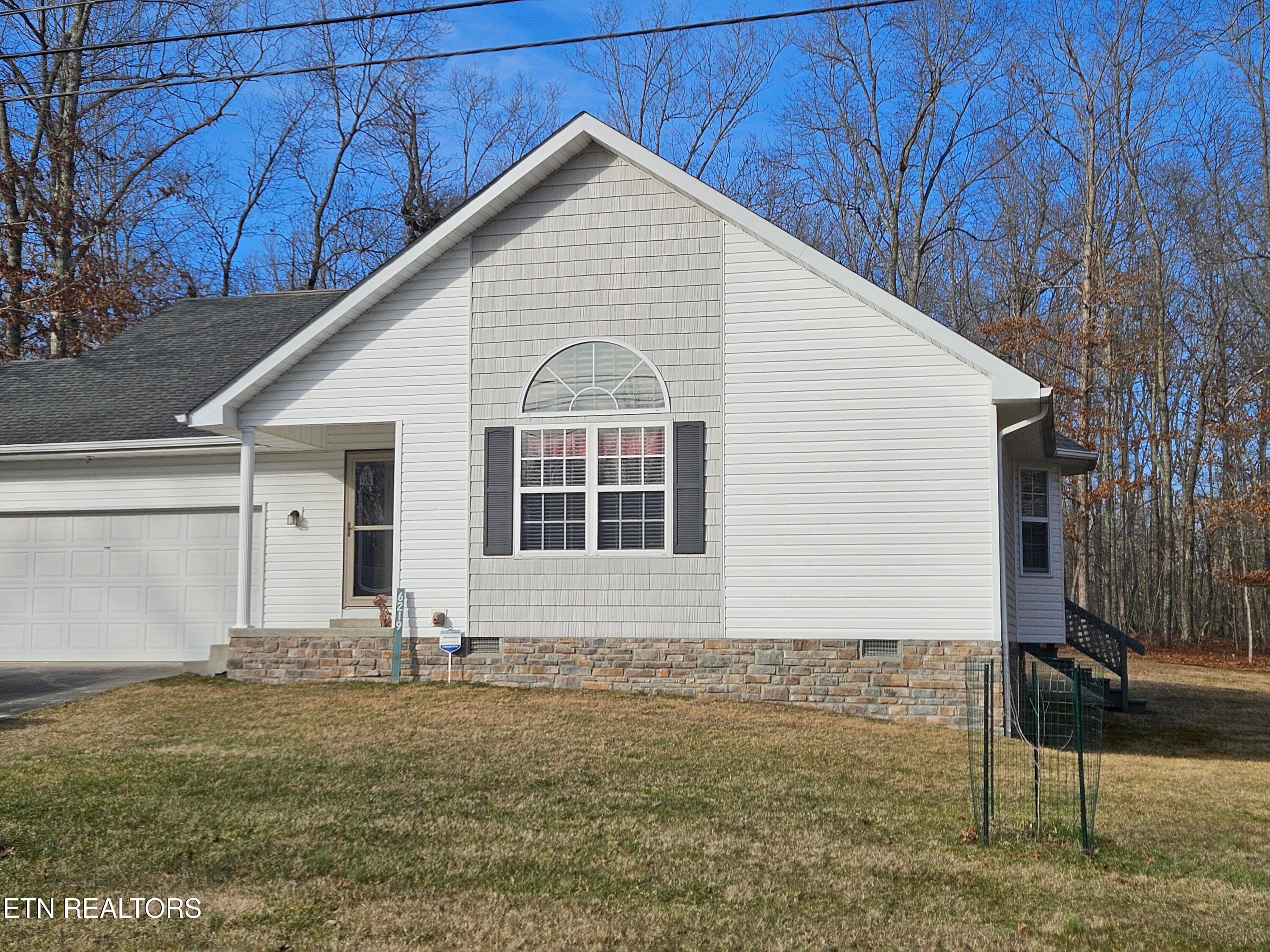 6219 Osage Rd, Crossville, TN 38572