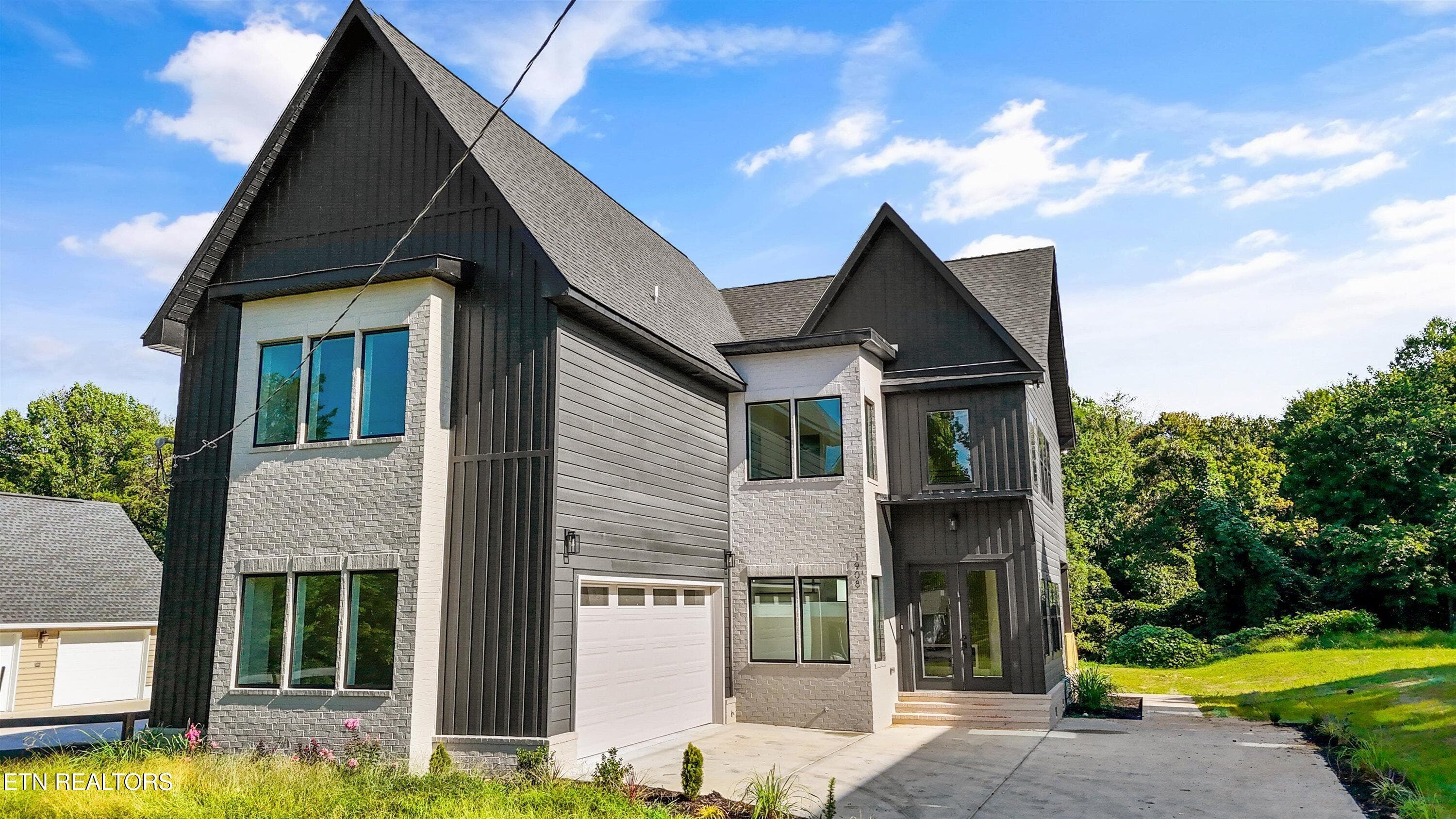 02-1908 Amherst Rd49 - 1908 Amherst Rd, Knoxville, TN 37921