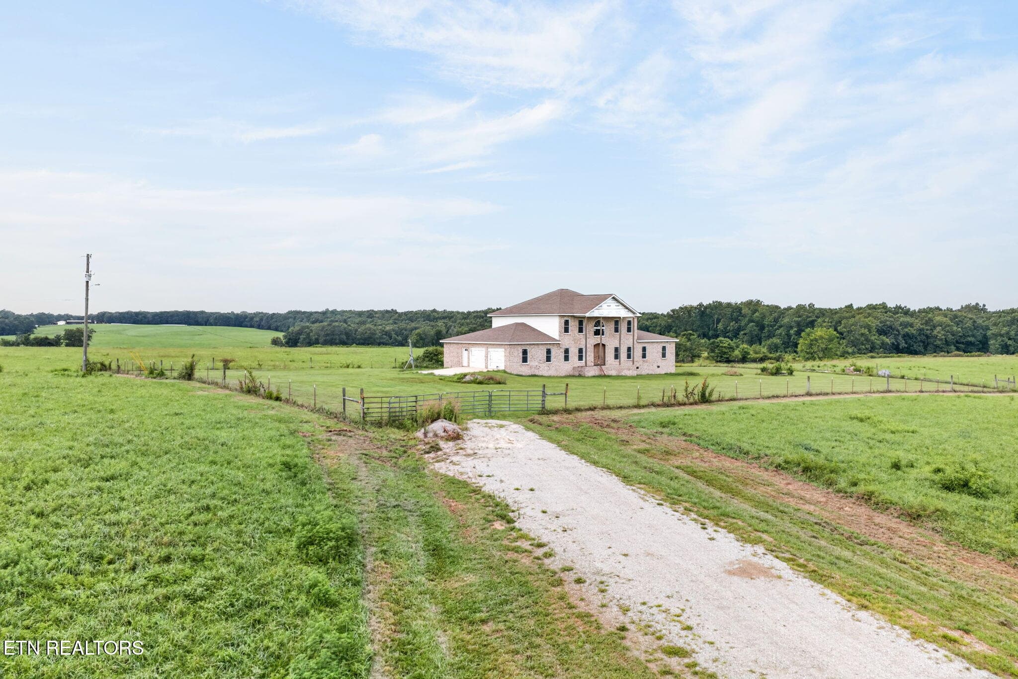 Front Side Yard - 9391 Highway 127N, Crossville, TN 38571, Crossville