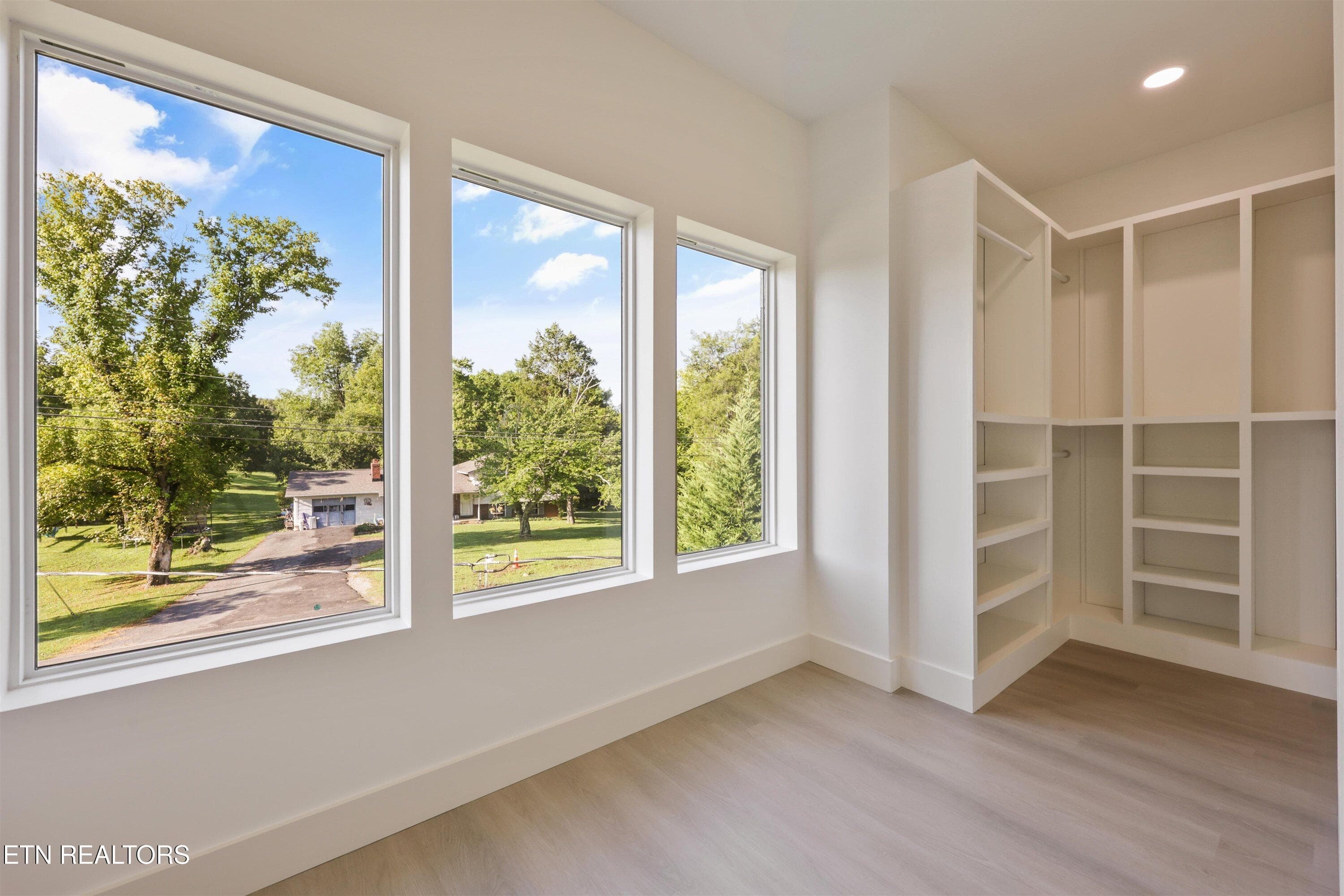 24-1908 Amherst Rd02 - 1908 Amherst Rd, Knoxville, TN 37921