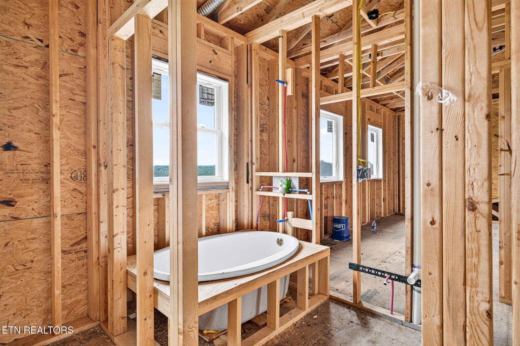 Full Bath/Bedroom 3 - 9391 Highway 127N, Crossville, TN 38571, Crossville