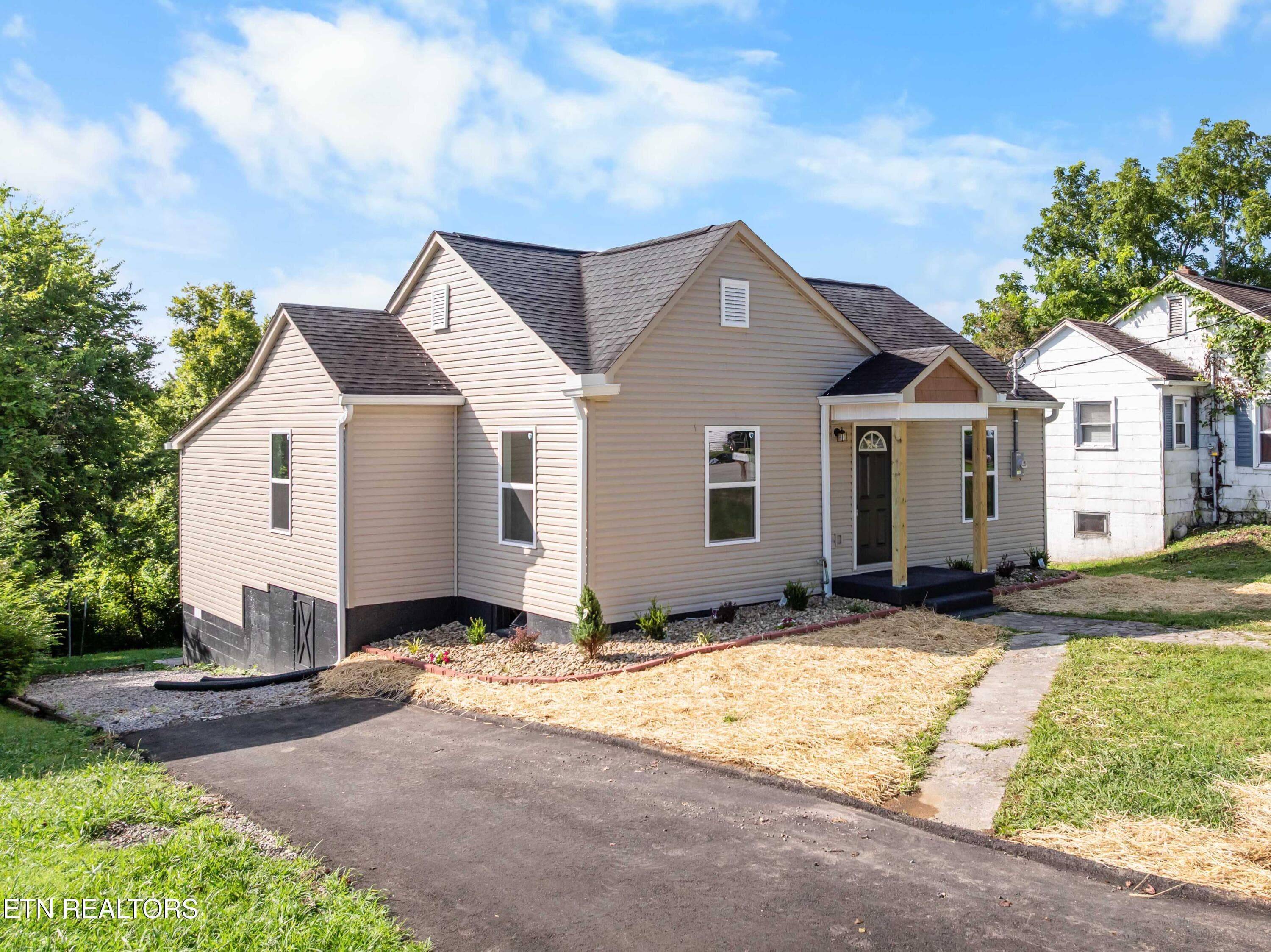 DJI_0328 - 609 Rose Hill Drive, LaFollette, TN 37766