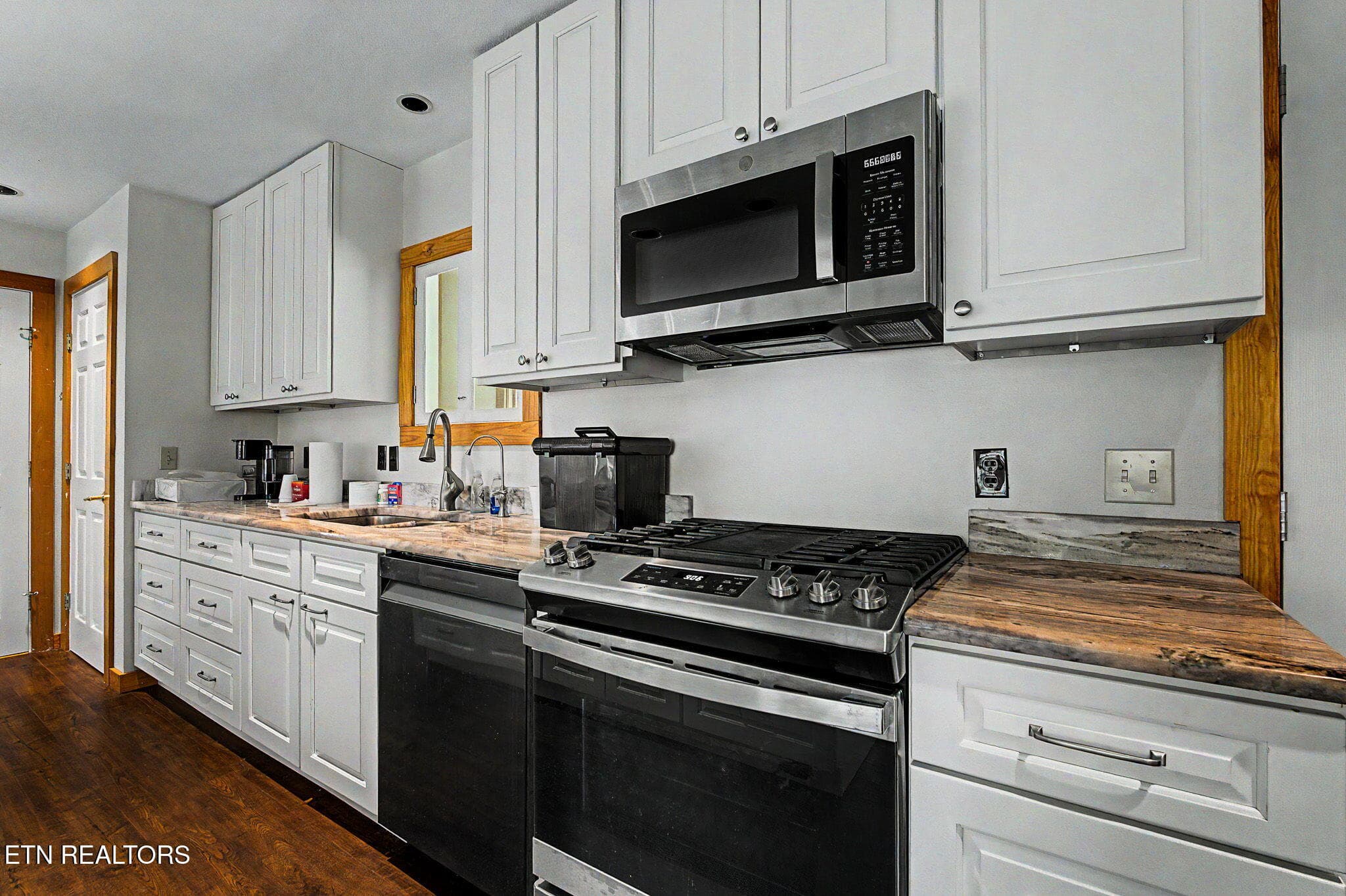 26-web-or-mls-1231-vardy-blackwater-rd - 1231 Vardy Blackwater Rd, Sneedville, TN 37869