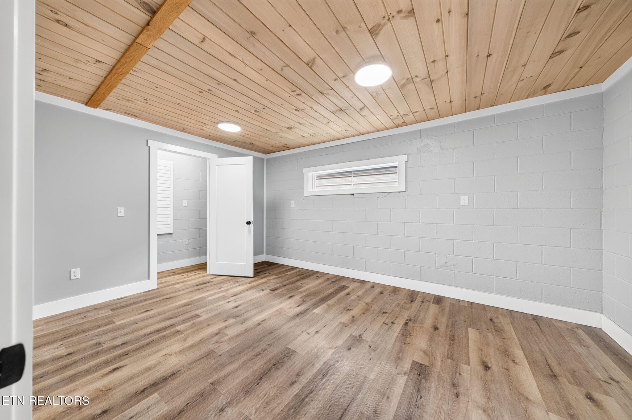 Bedroom 2 - 2490 Chestnut Hill Rd, Crossville, TN 38571