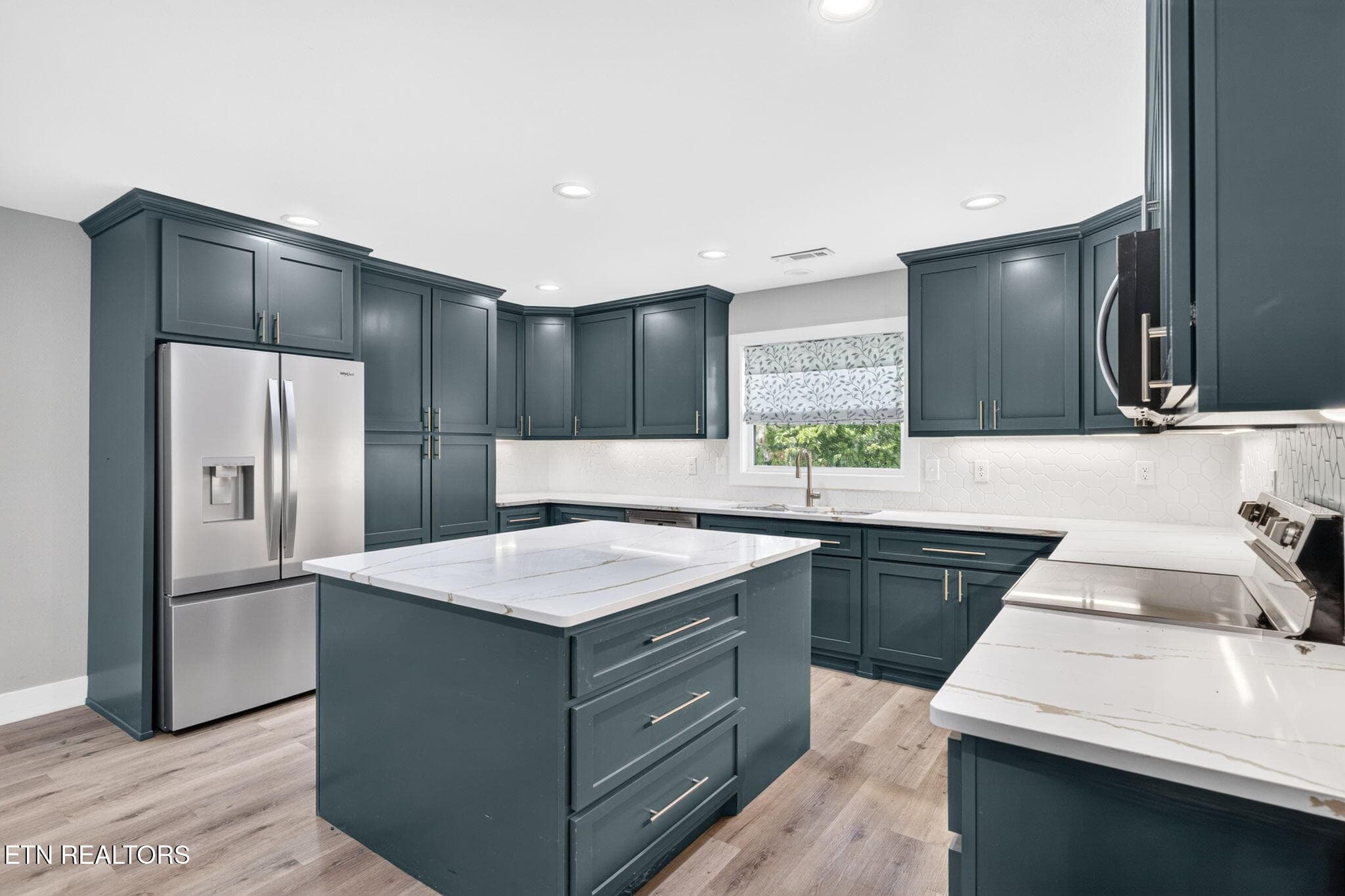 Kitchen - 2490 Chestnut Hill Rd, Crossville, TN 38571